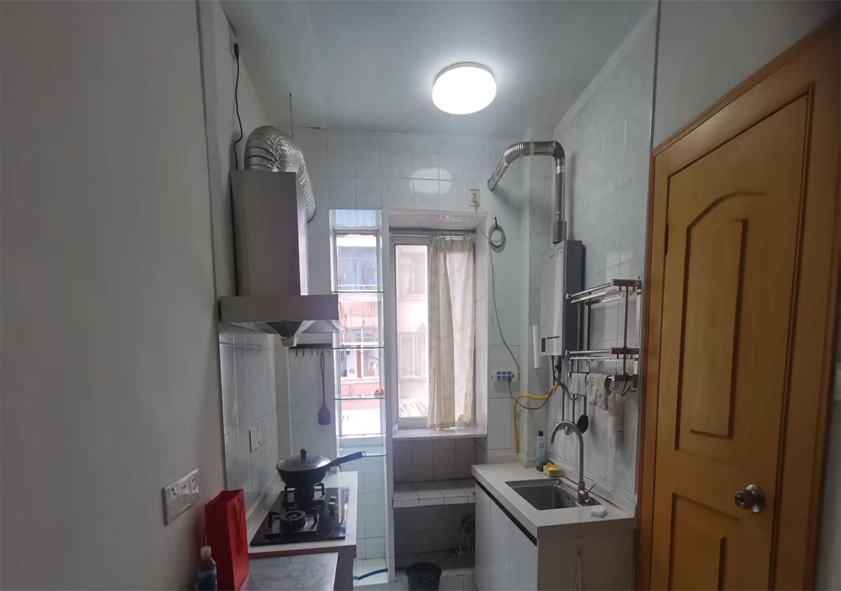 青年中路9号 3室1厅1卫 82m&sup2;