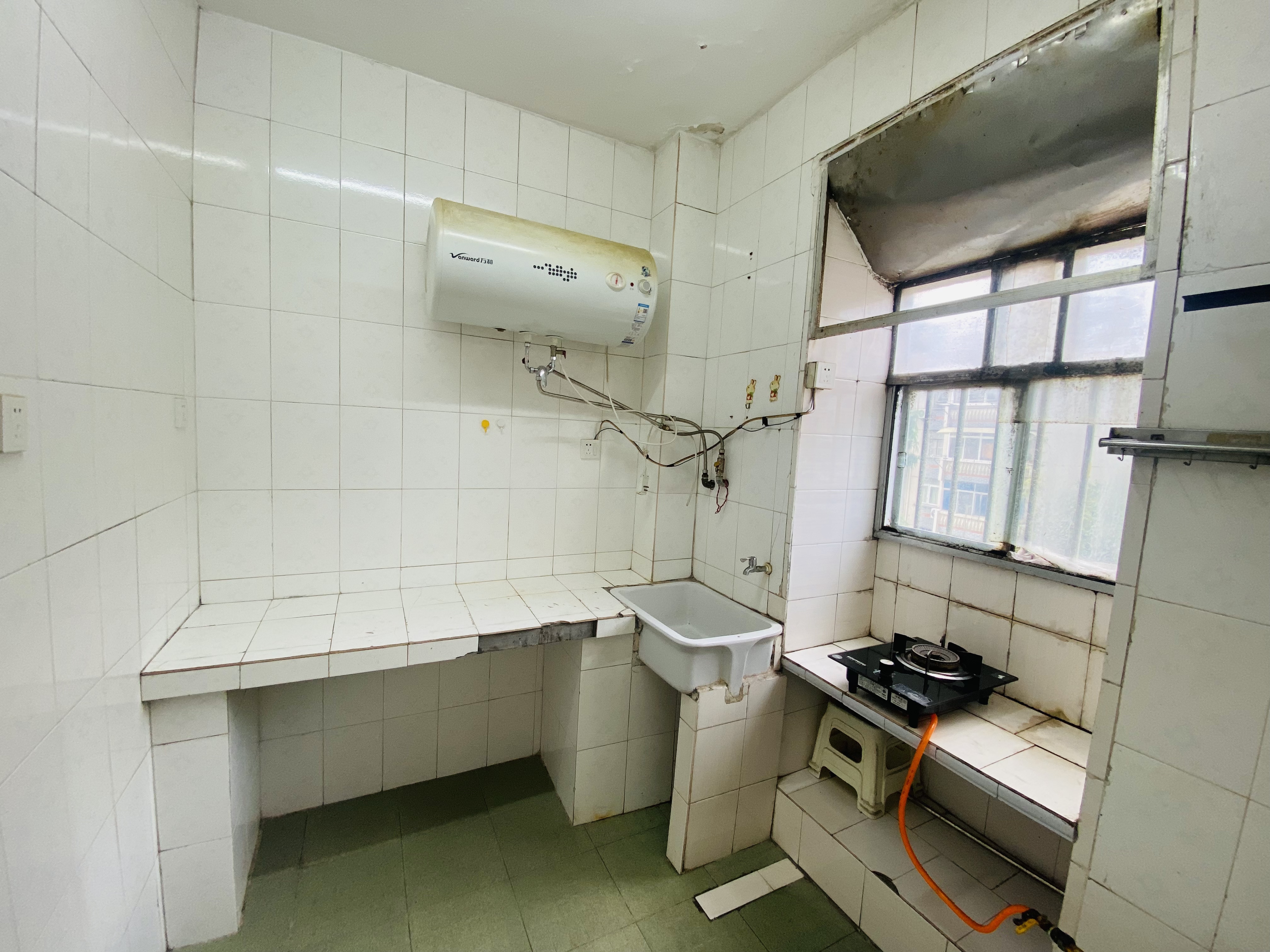 易家桥新村 1室1厅1卫 52.93m&sup2;