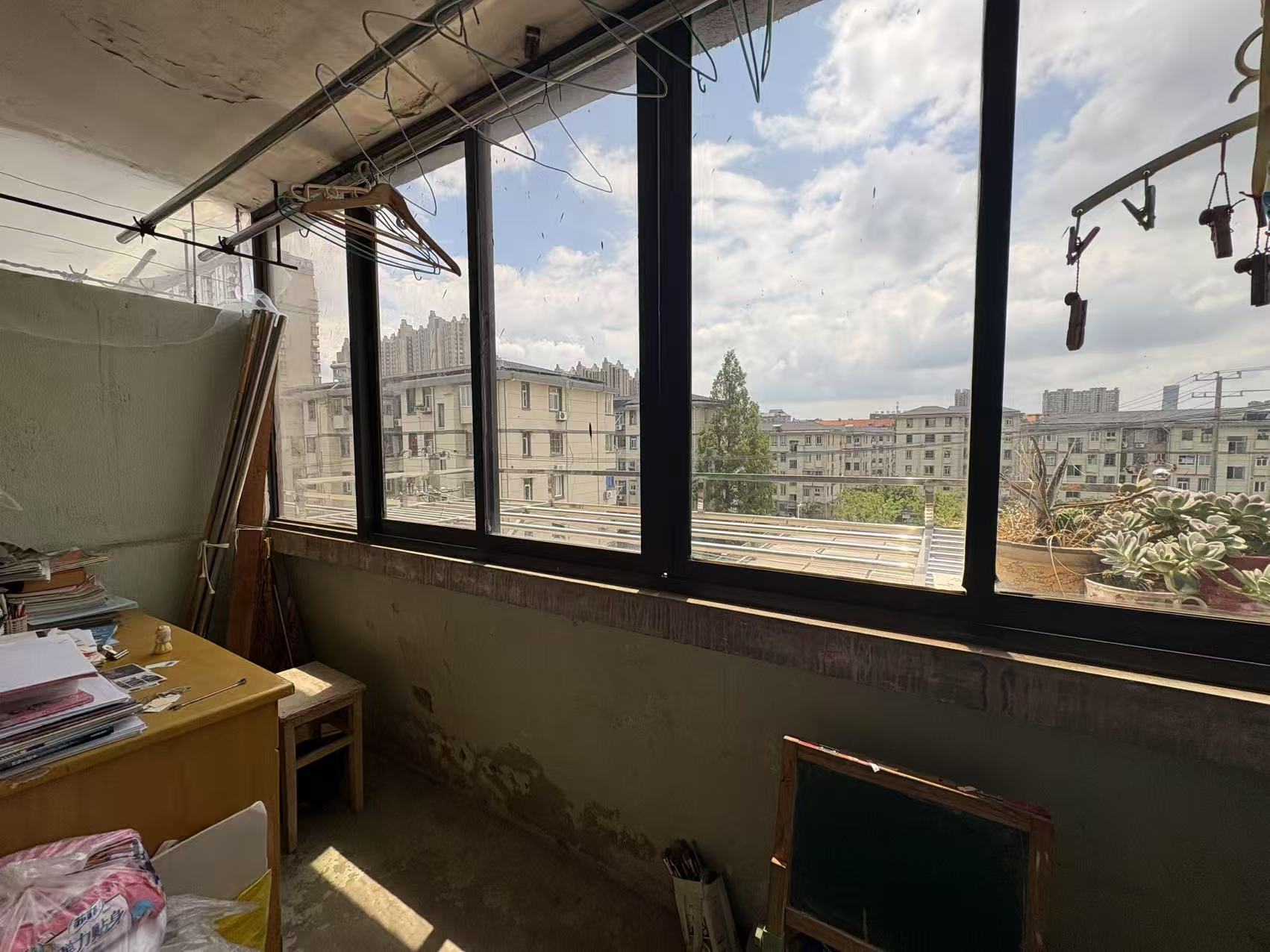 新桥北村 1室1厅1卫 54m&sup2;