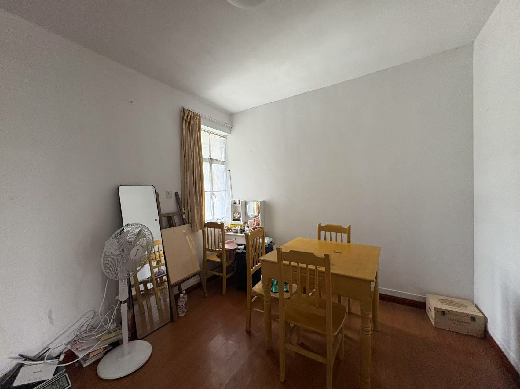 新桥北村 1室1厅1卫 54m&sup2;