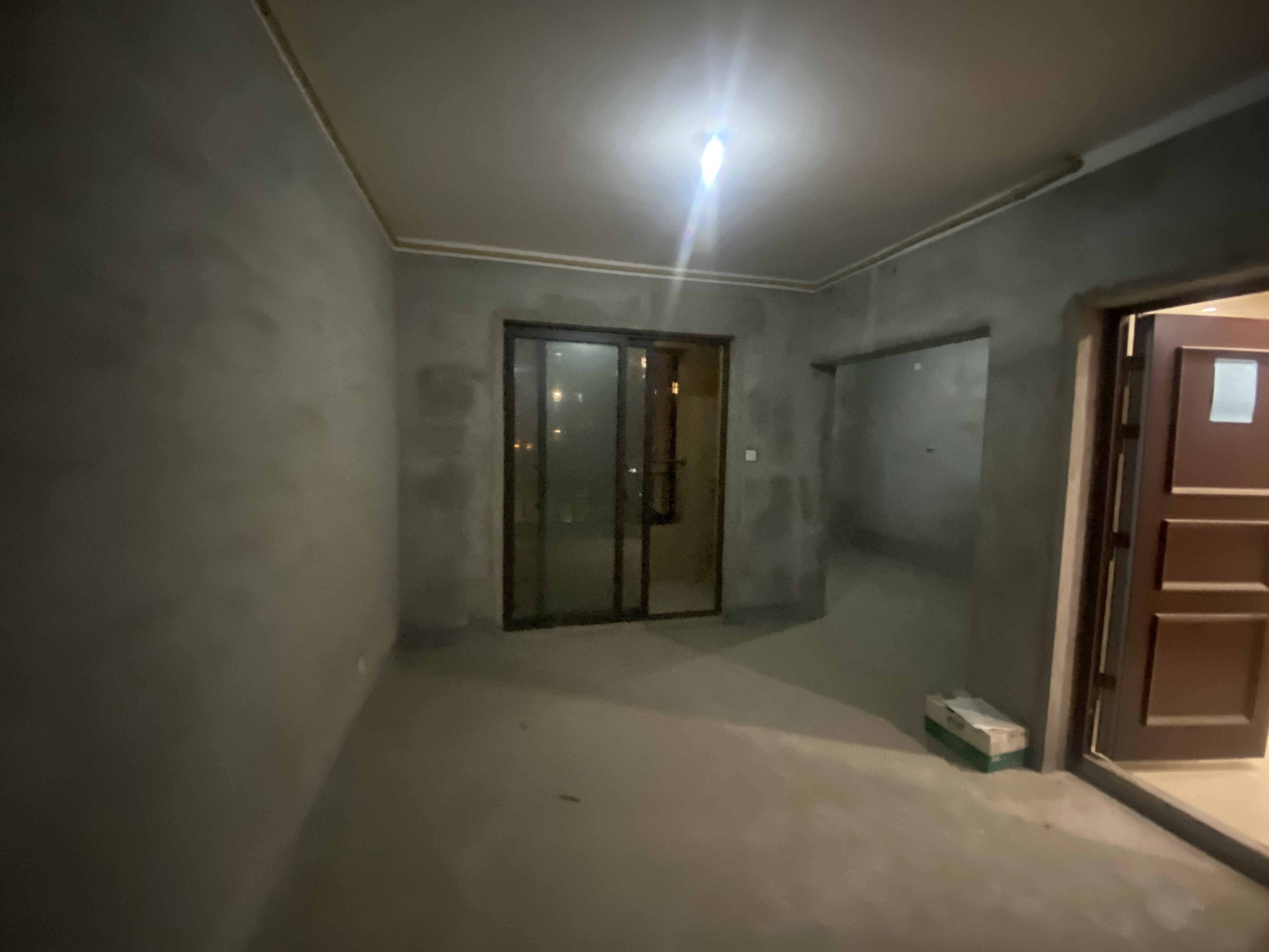 华强城 4室2厅2卫 158m&sup2;