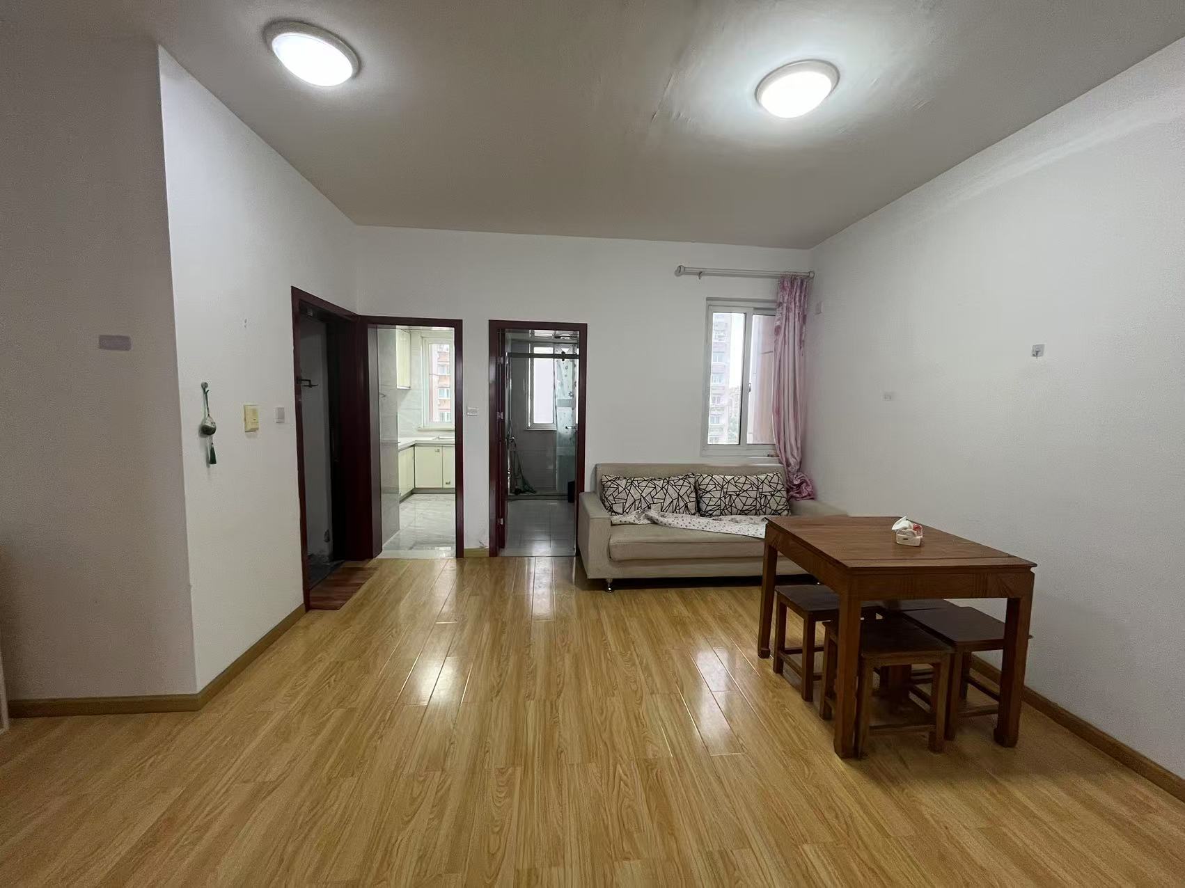天香苑 2室1厅1卫 80m&sup2;