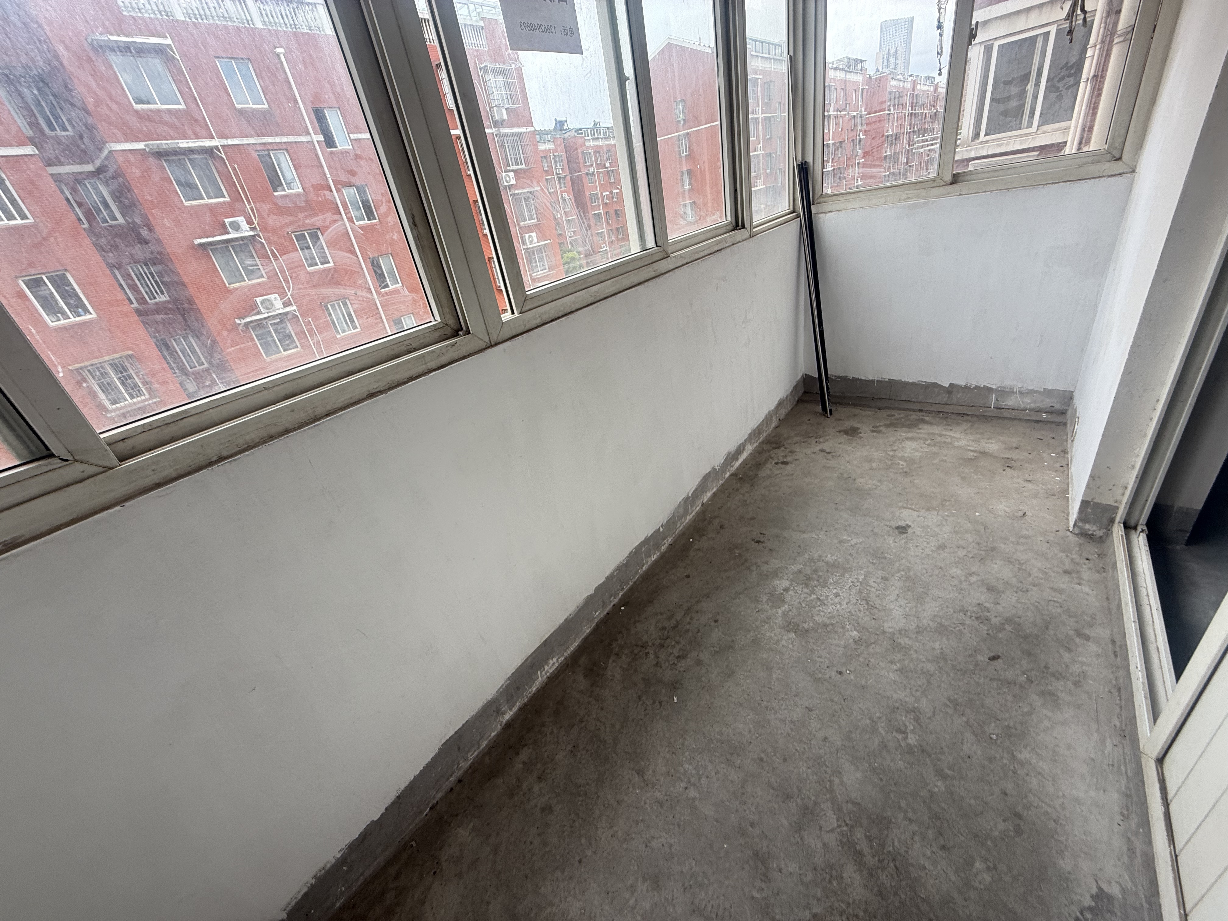 秦灶新村北区 2室2厅1卫 80m&sup2;