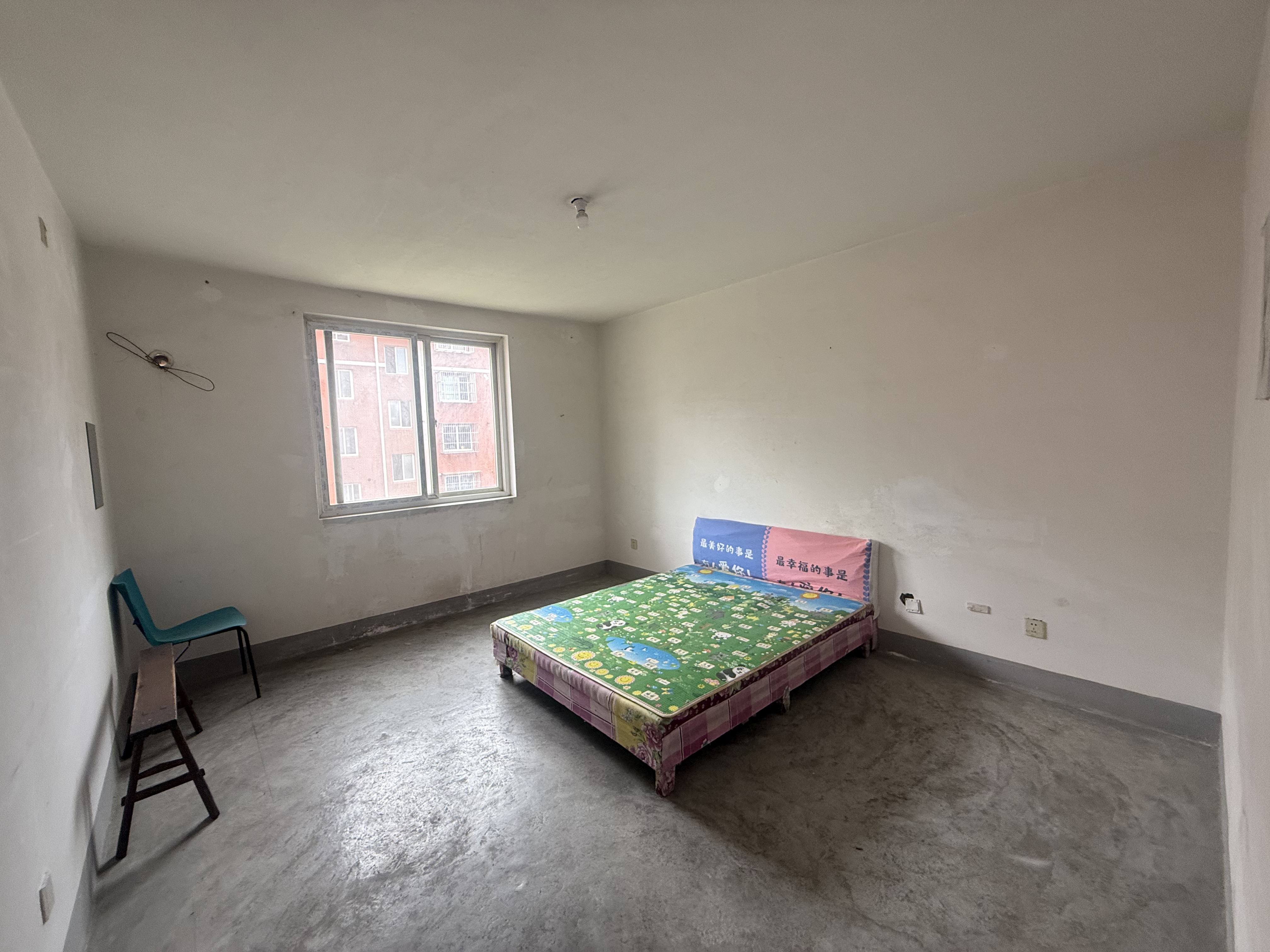秦灶新村北区 2室2厅1卫 80m&sup2;