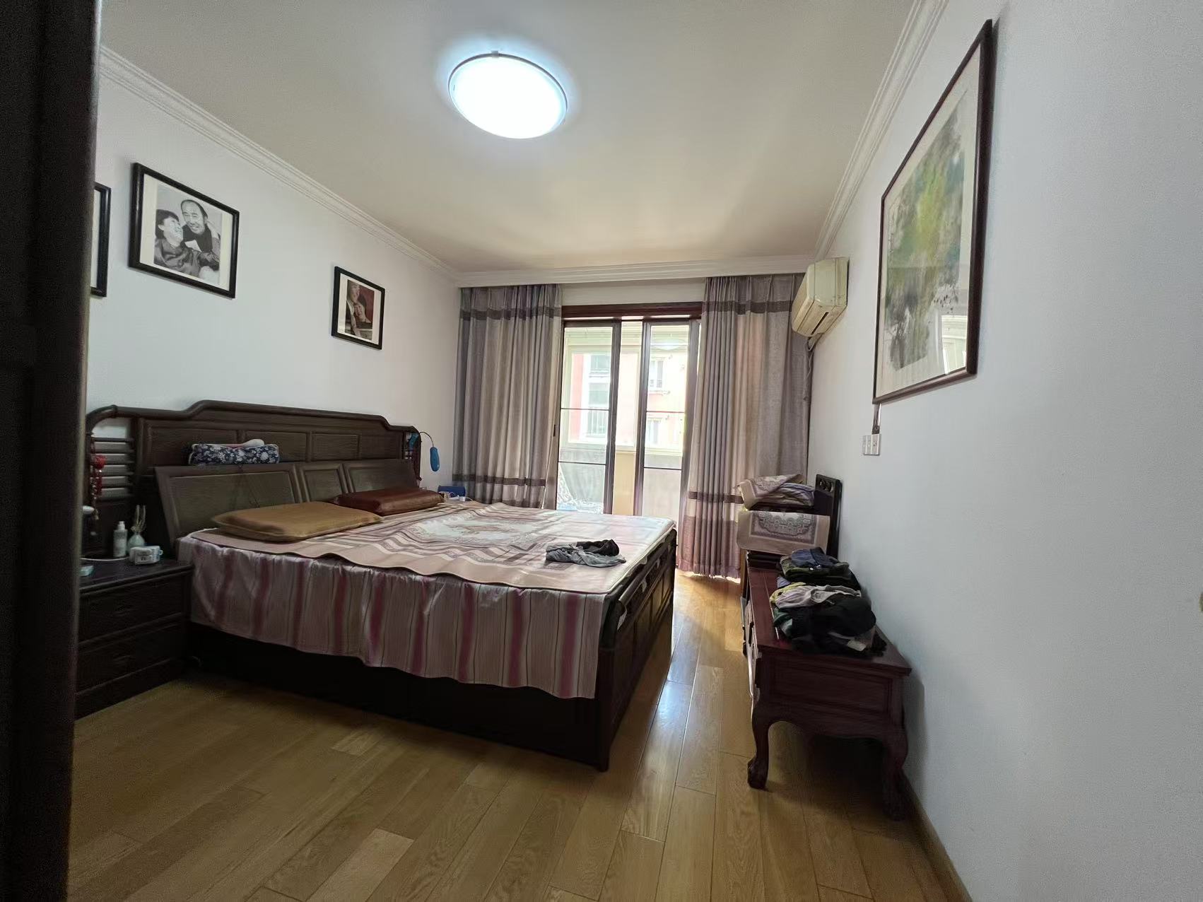 天虹公寓 3室1厅2卫 143.40m&sup2;
