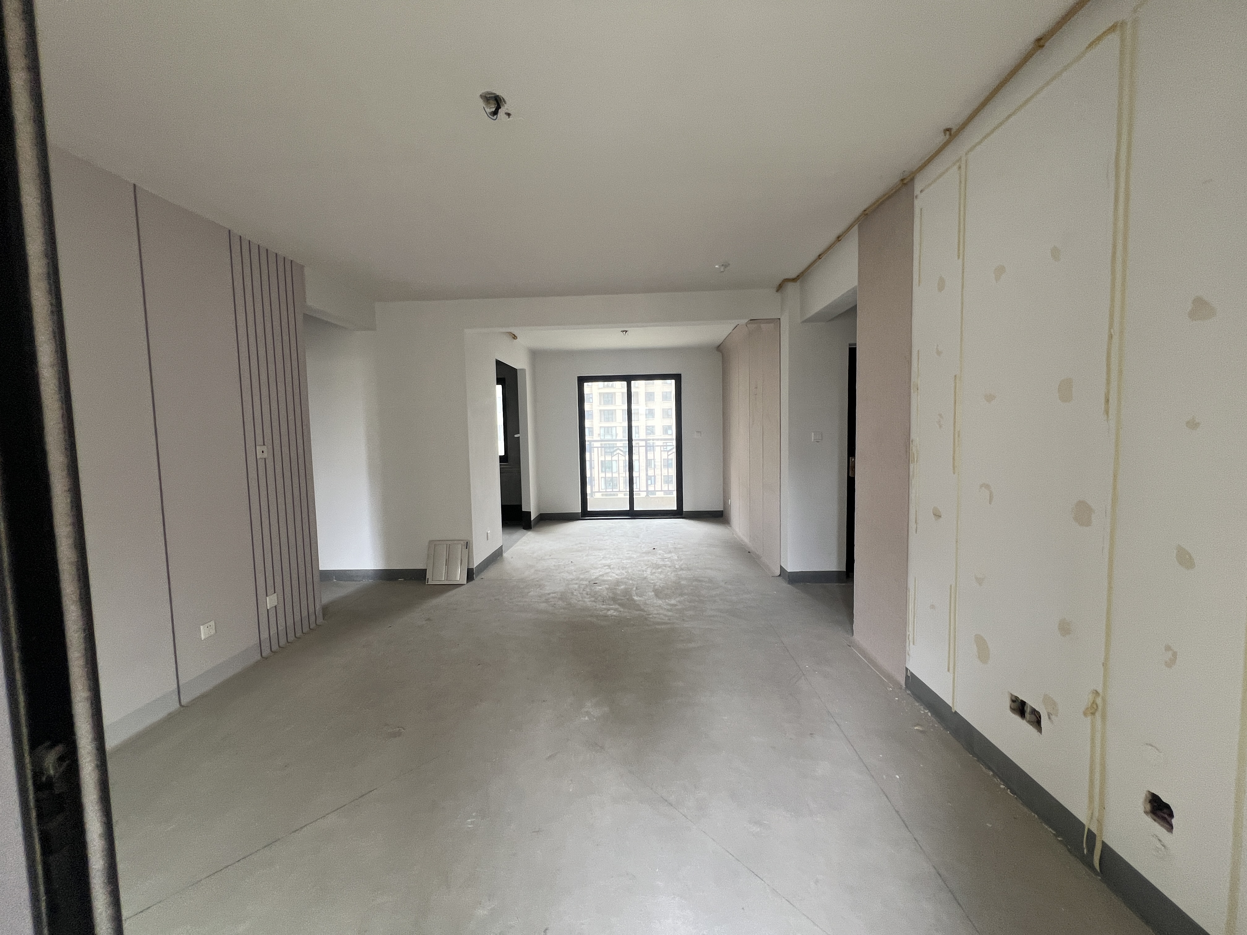 招商新城雍景湾 4室2厅2卫 139m&sup2;