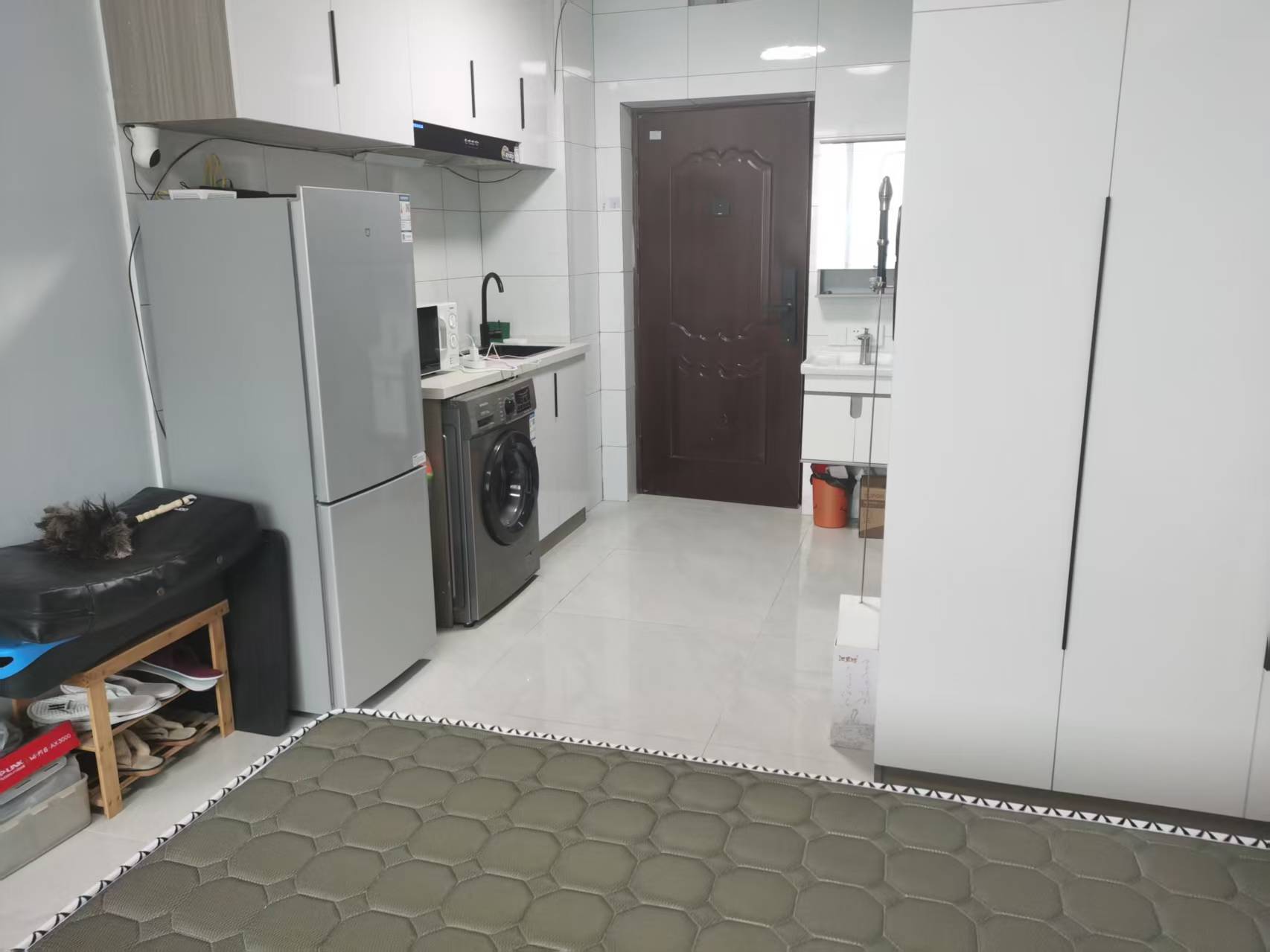涌鑫八达通广场 1室1厅1卫 18m²
