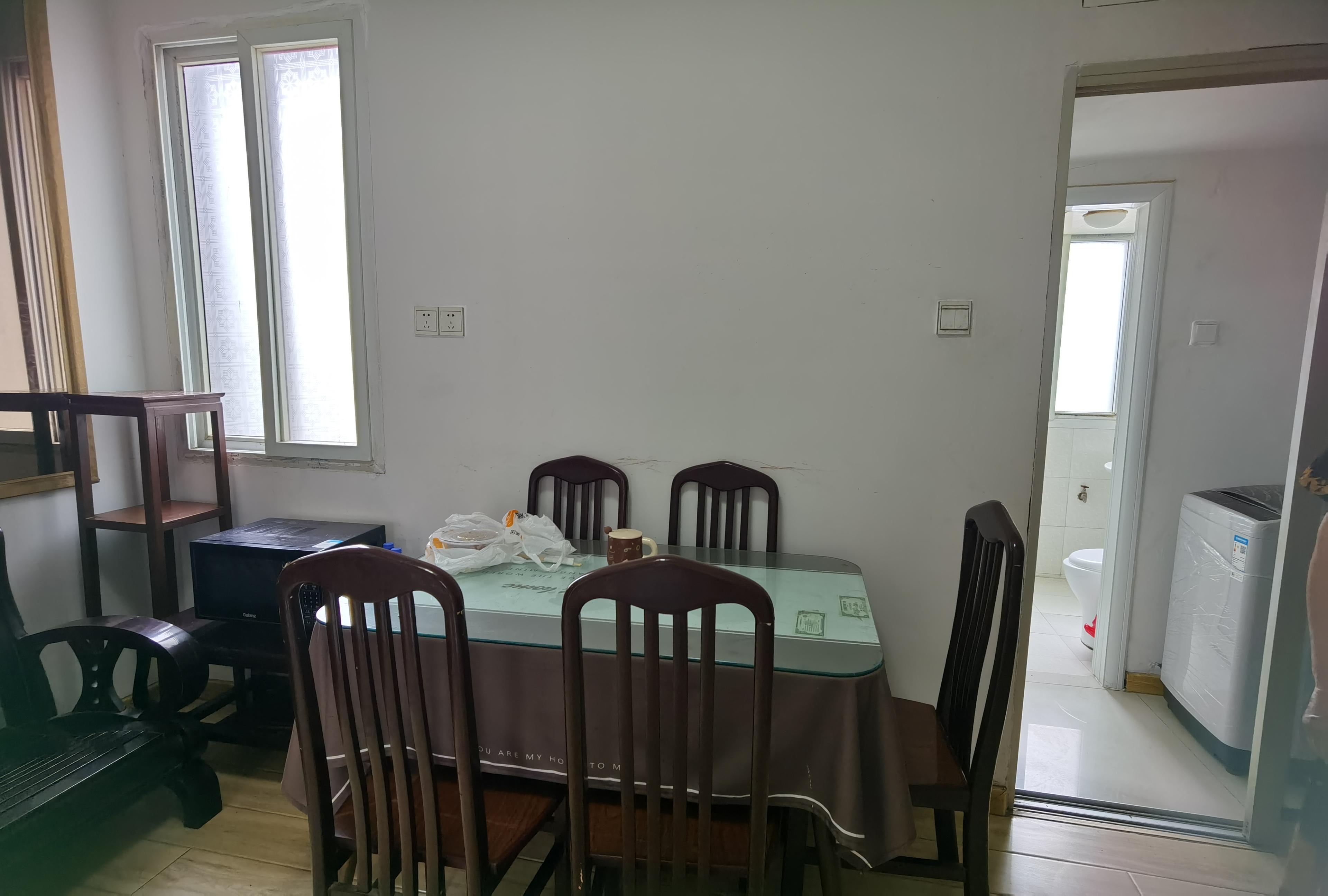 郭里园 2室1厅1卫 68m²