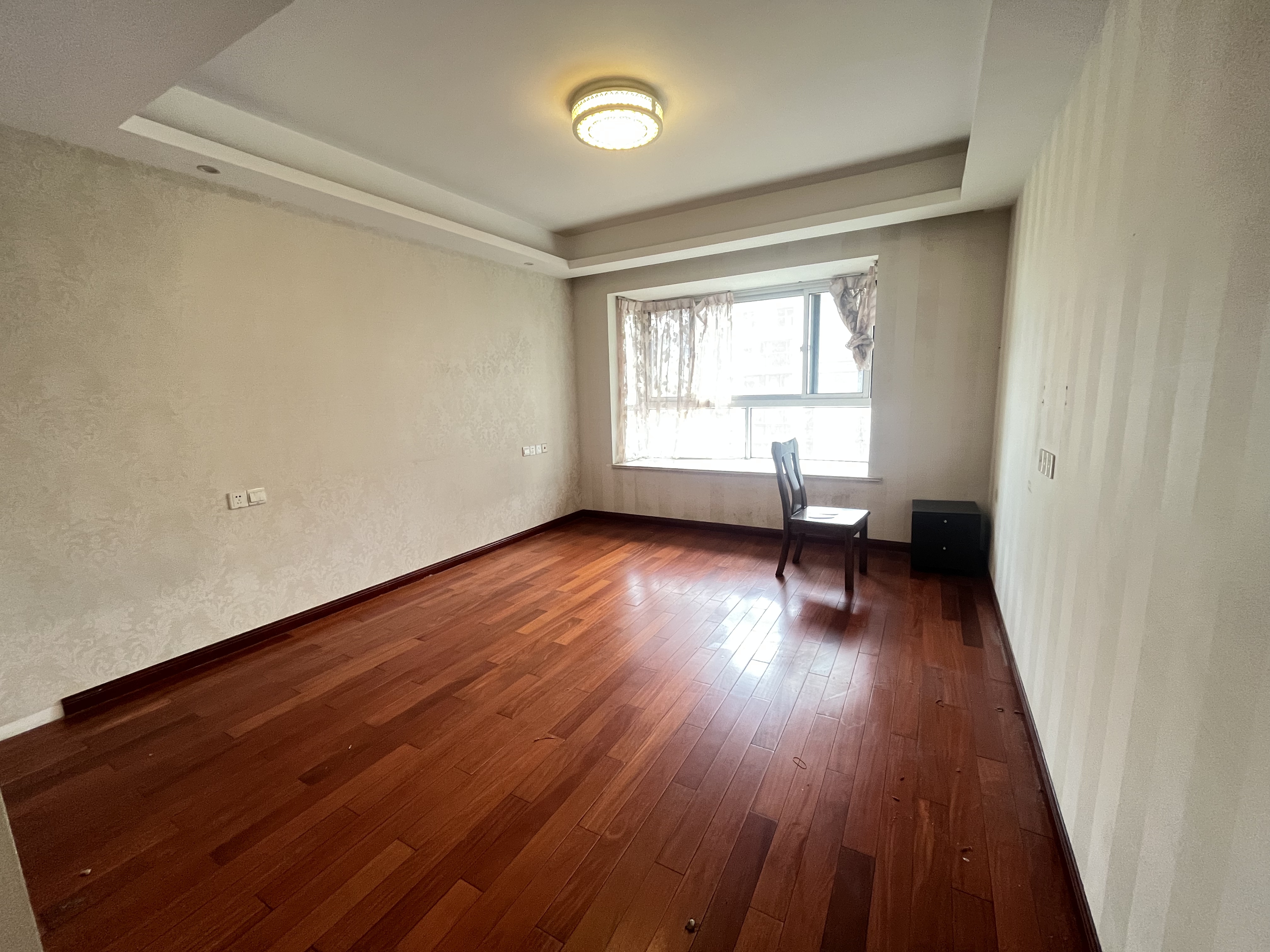 尚海城 3室2厅2卫 135.63m&sup2;