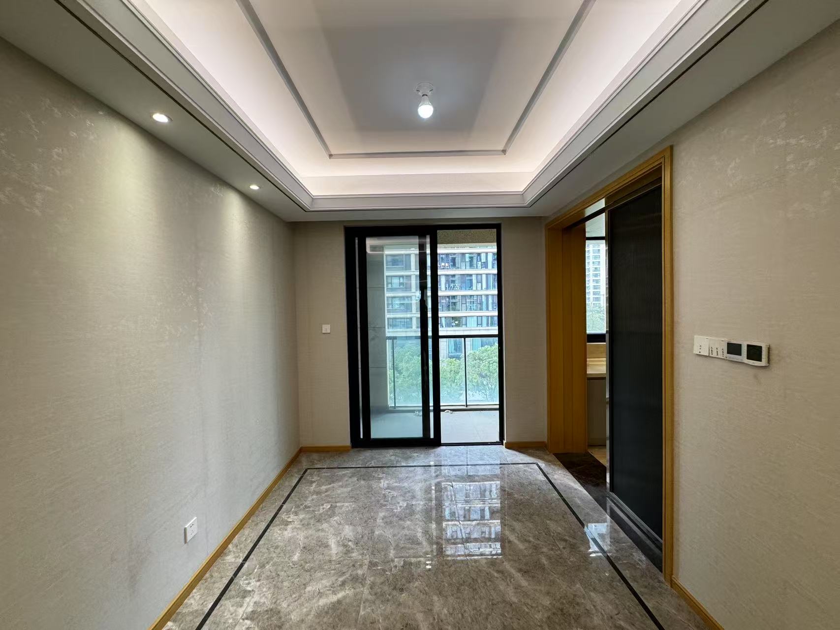 绿城沁园 4室2厅2卫 143.00m²