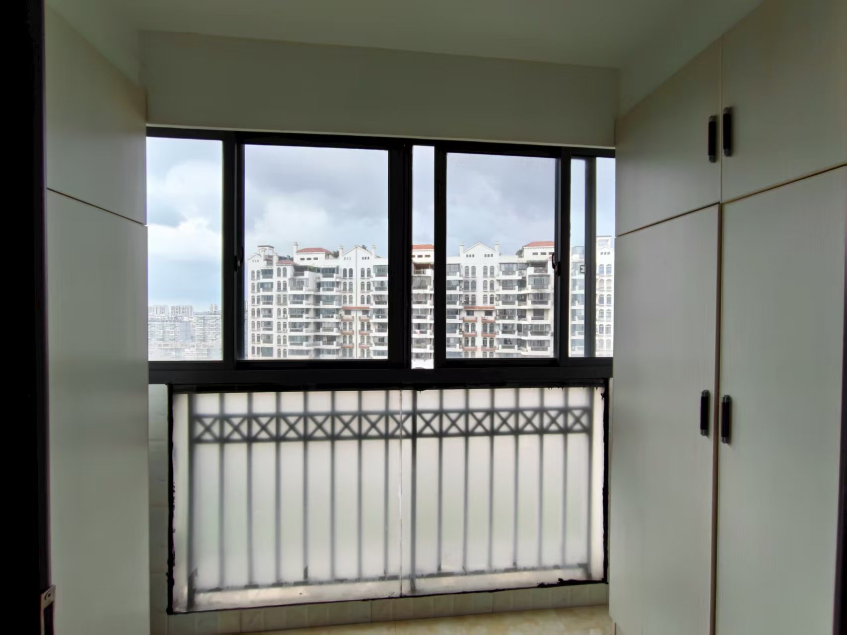 高迪晶城 3室2厅2卫 157m&sup2;