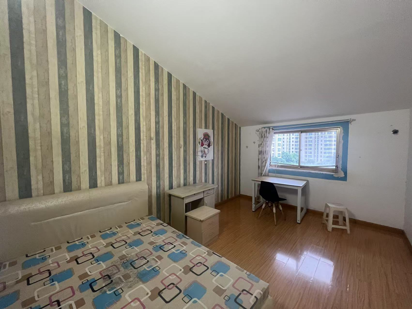 天都花苑 3室2厅2卫 202m&sup2;