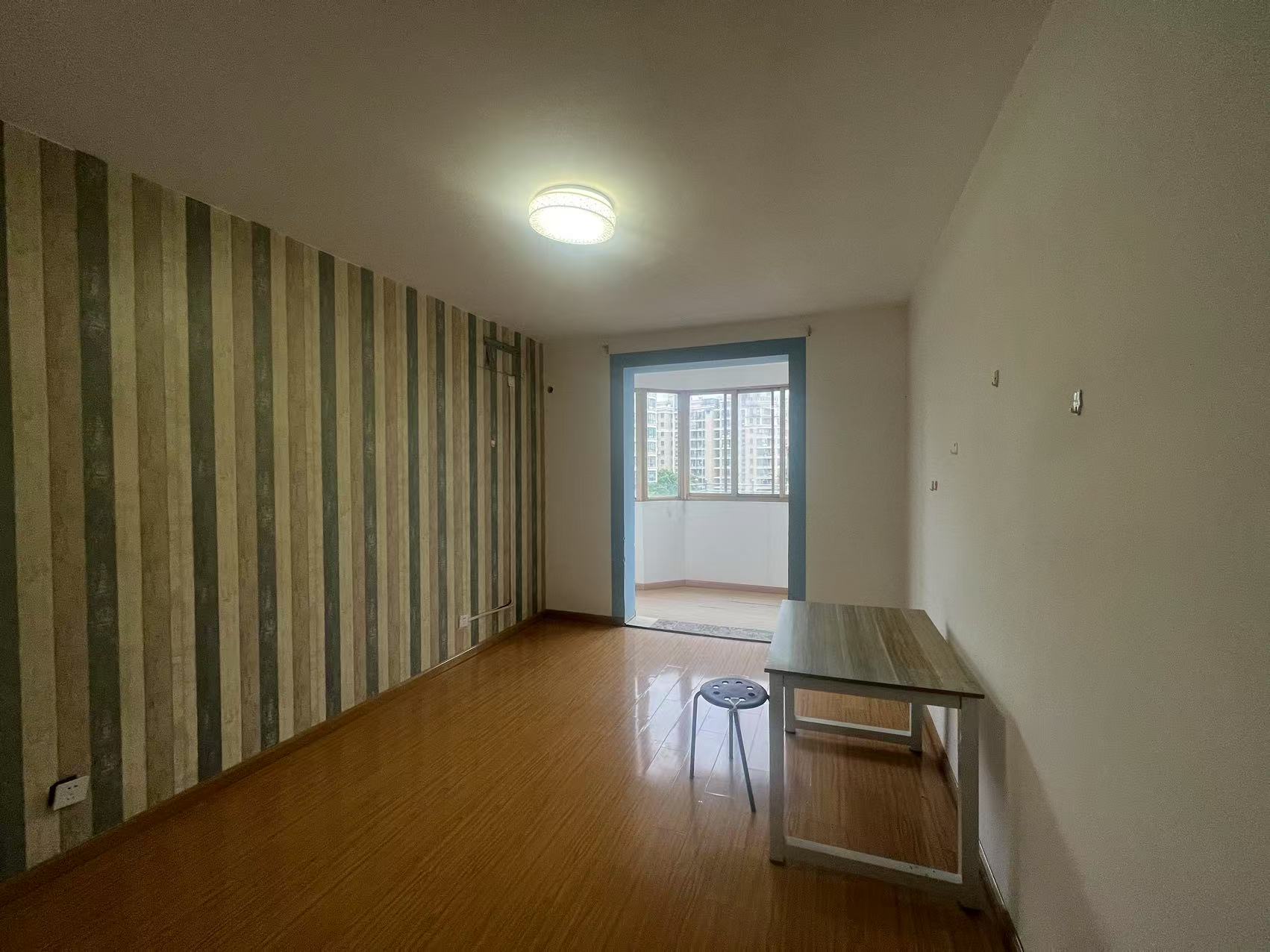 天都花苑 3室2厅2卫 202m&sup2;