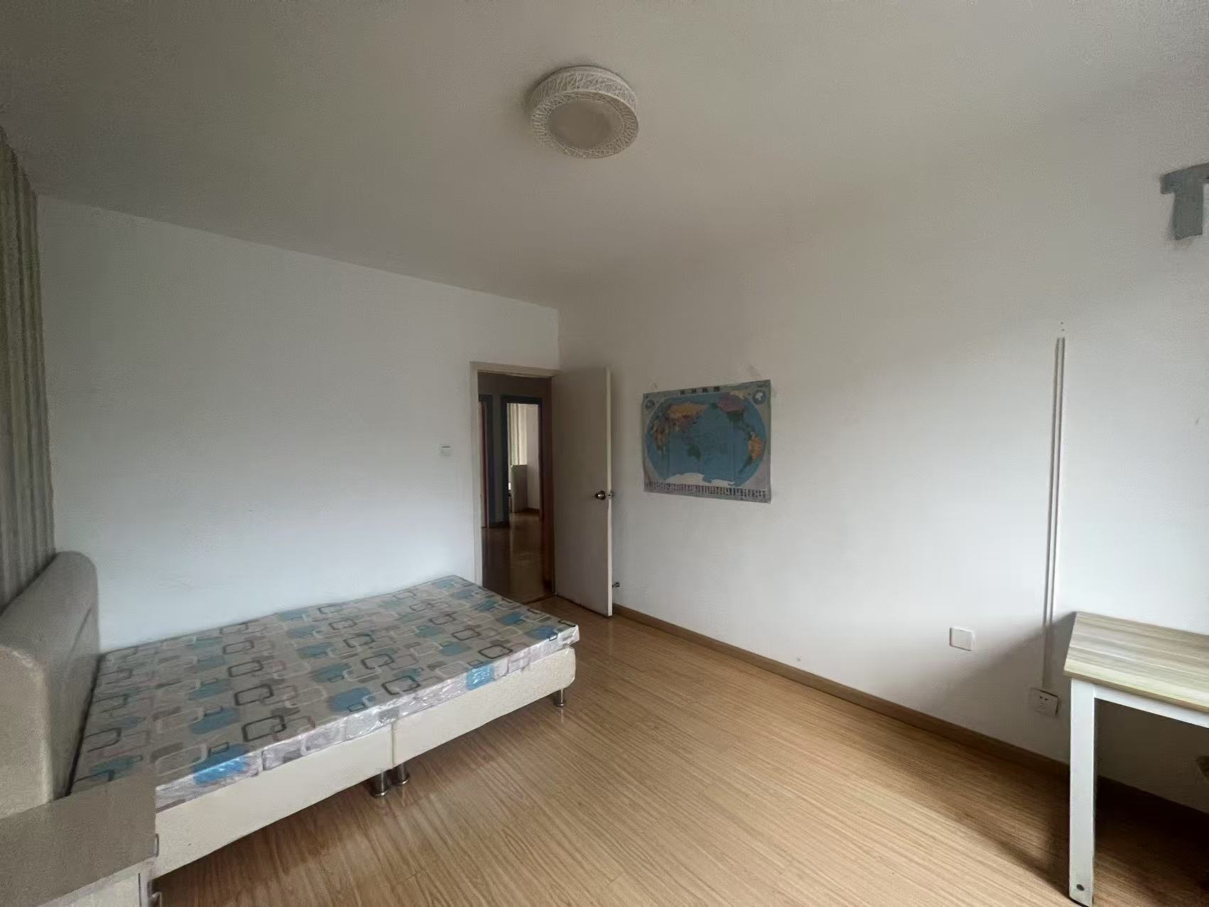 天都花苑 3室2厅2卫 202m&sup2;