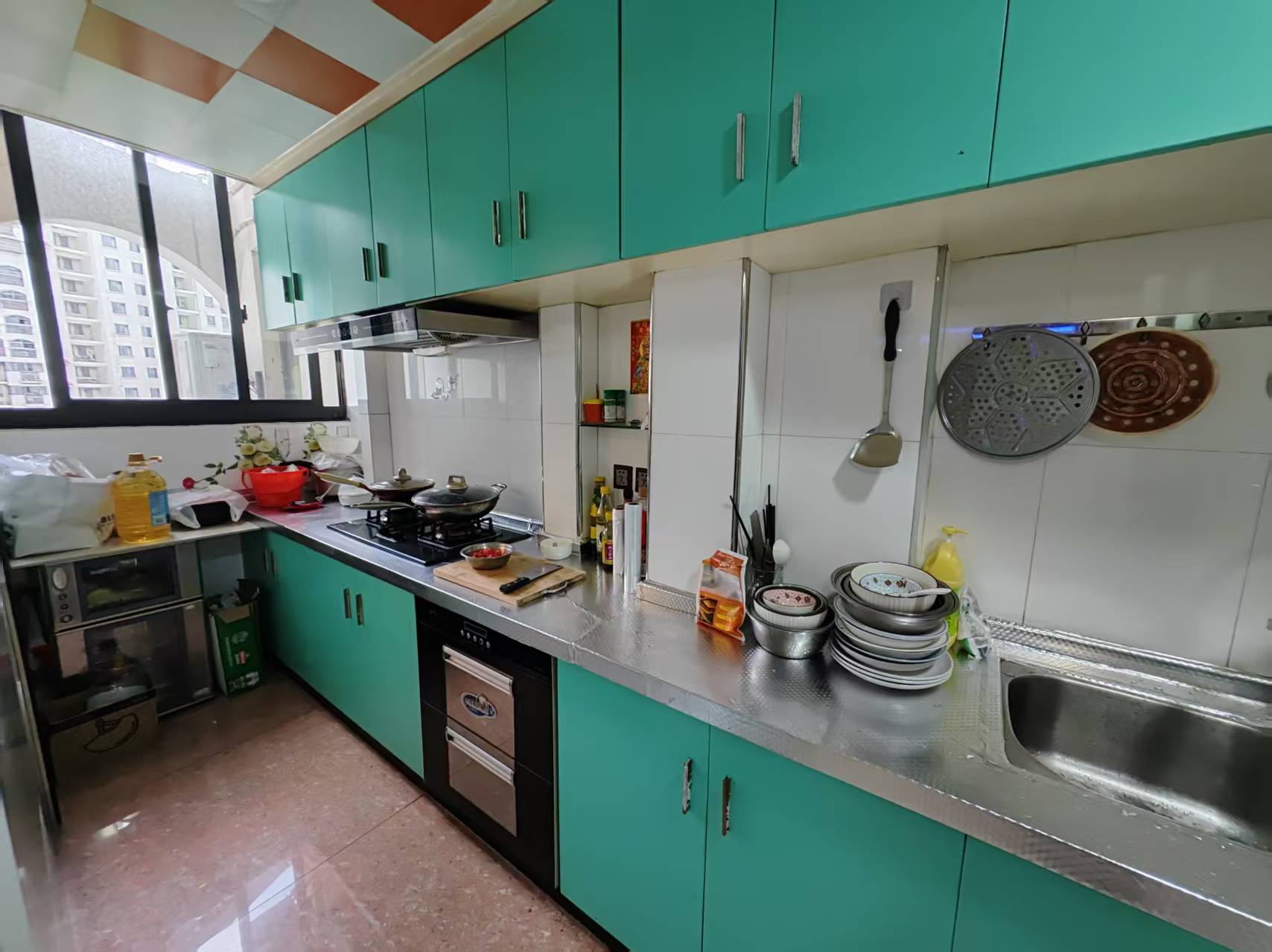 高迪晶城 3室2厅2卫 139.00m&sup2;