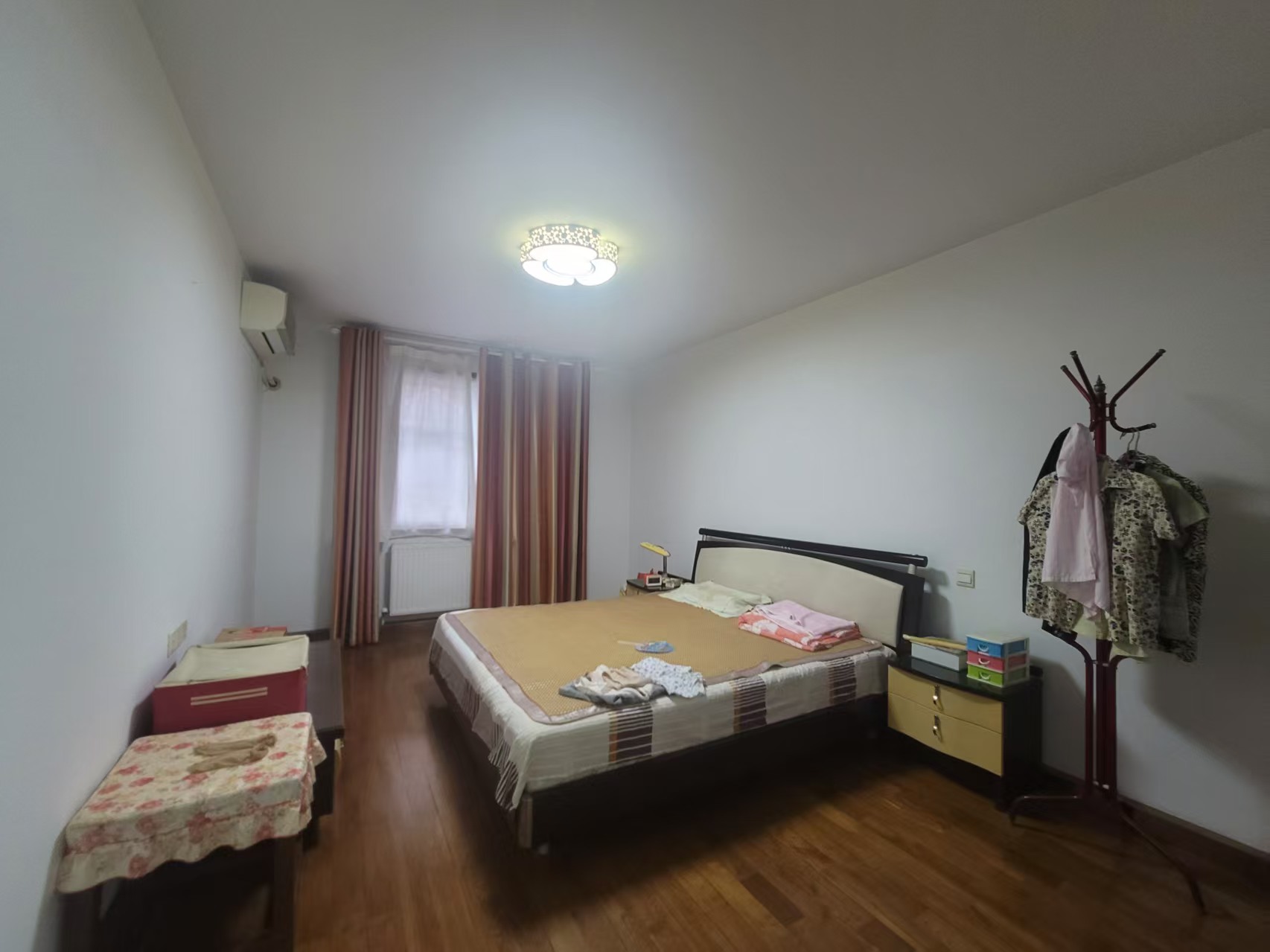 学田苑 6室2厅2卫 146m&sup2;