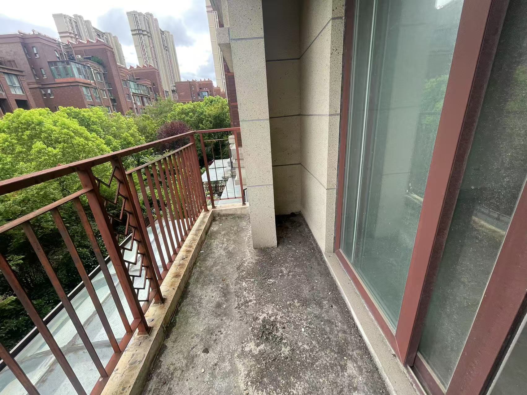 世茂公元 4室2厅2卫 139m&sup2;