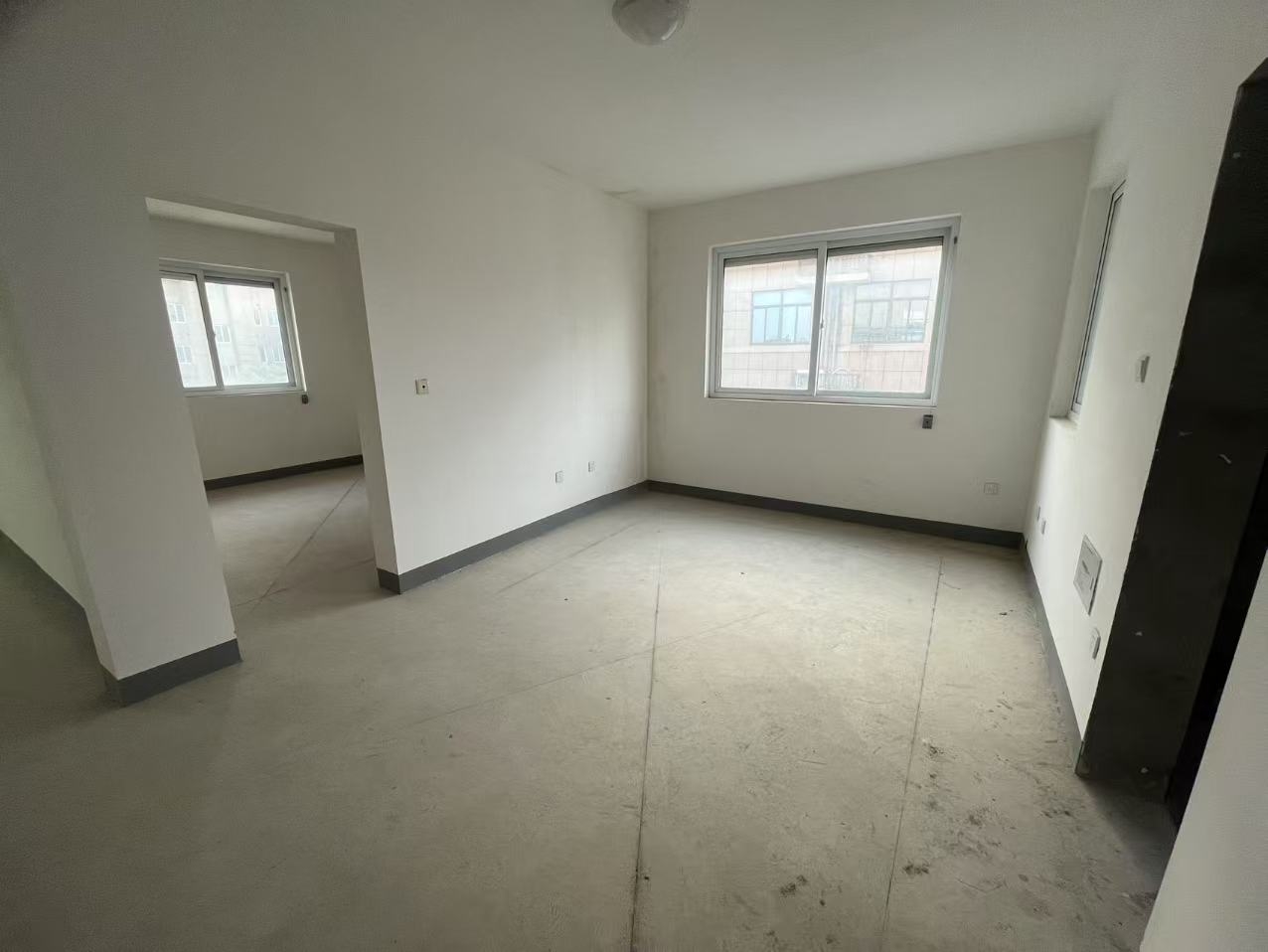 金韵华庭 2室2厅1卫 92m²