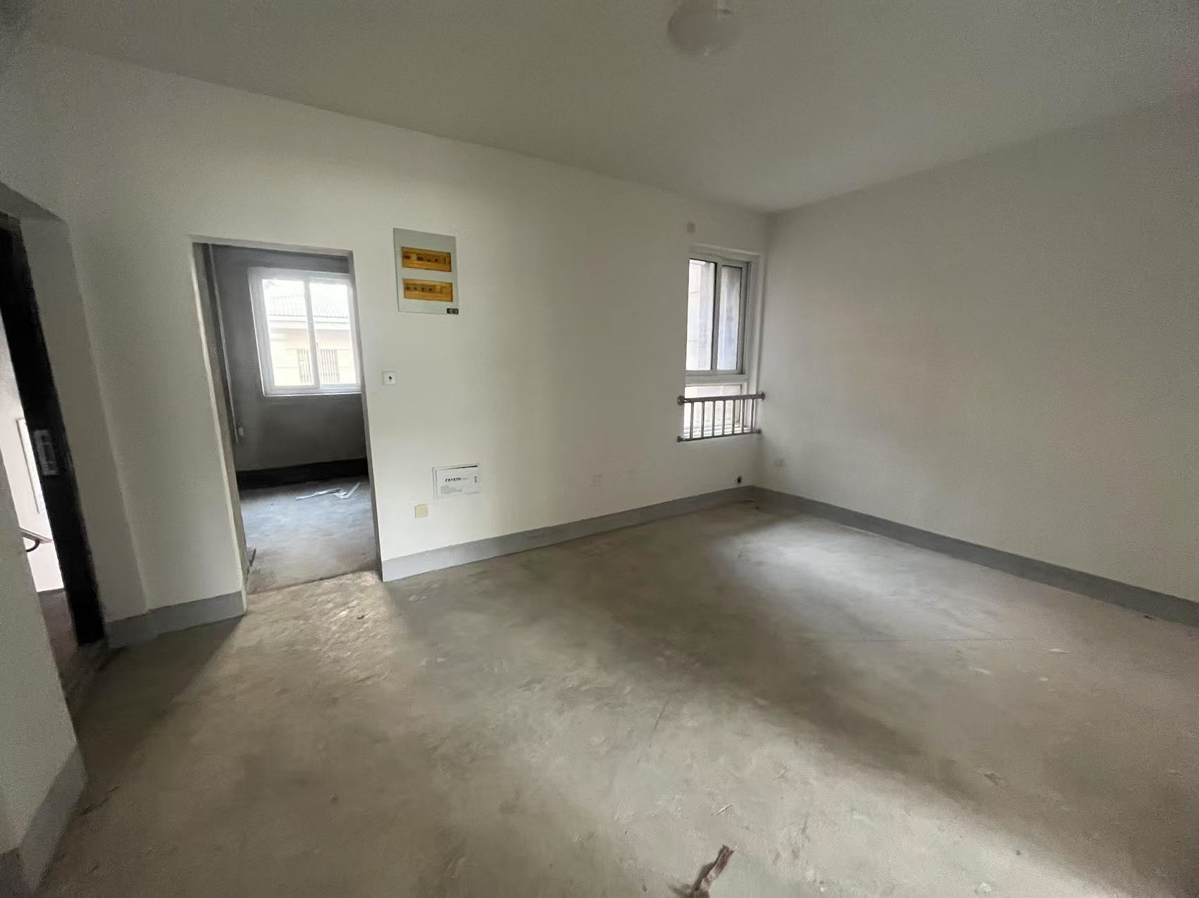 金韵华庭 2室1厅1卫 76m²
