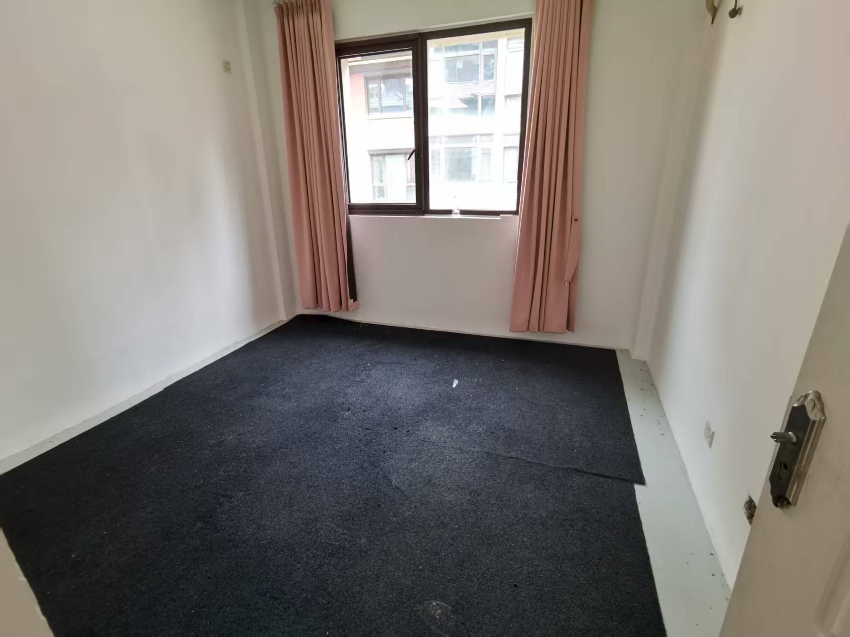 景瑞御府 4室2厅3卫 160.00m&sup2;