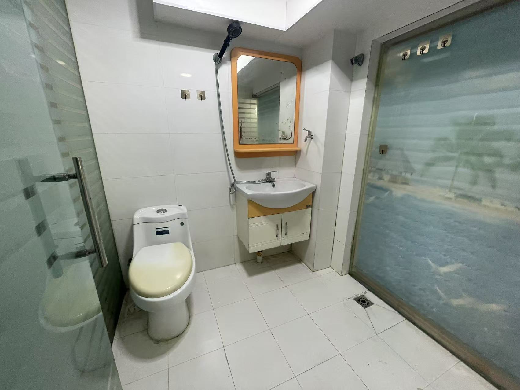 奥特莱斯 3室2厅2卫 110m&sup2;