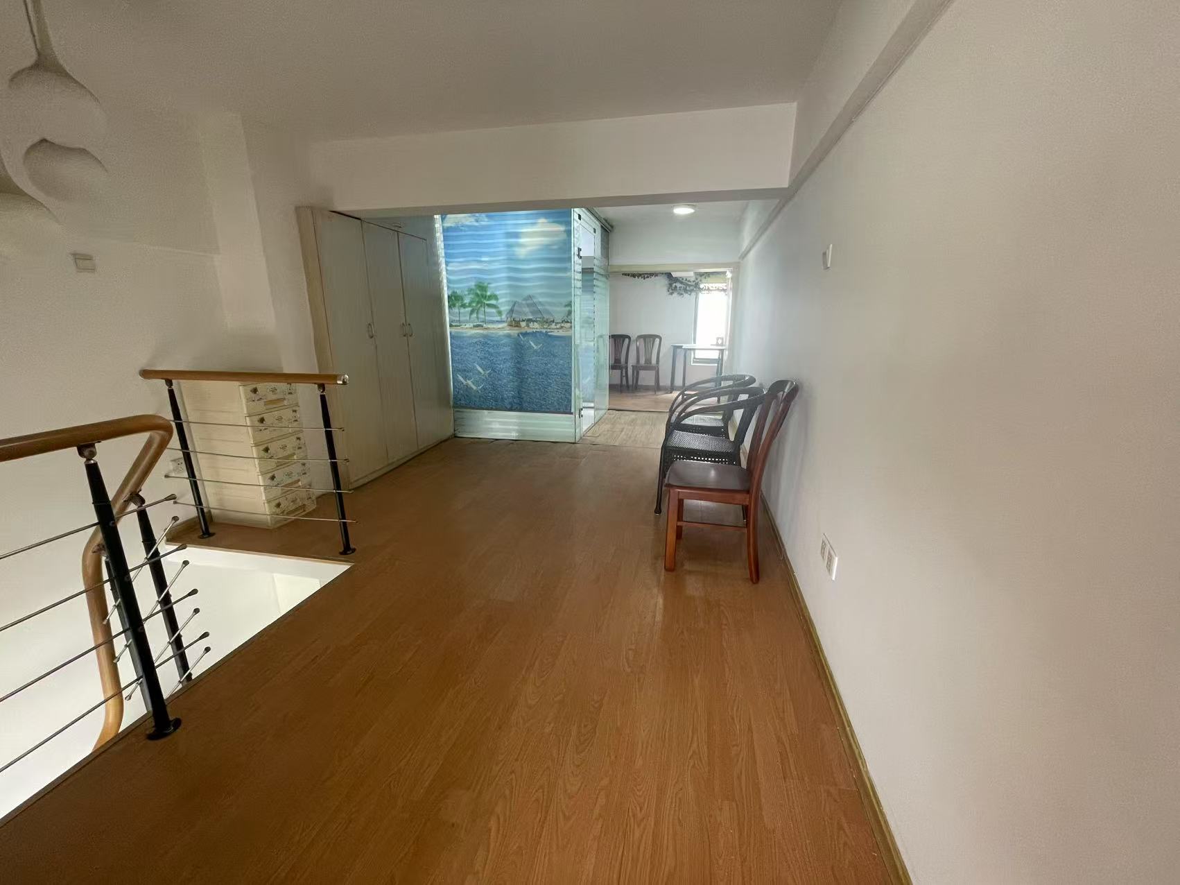 奥特莱斯 3室2厅2卫 110m&sup2;