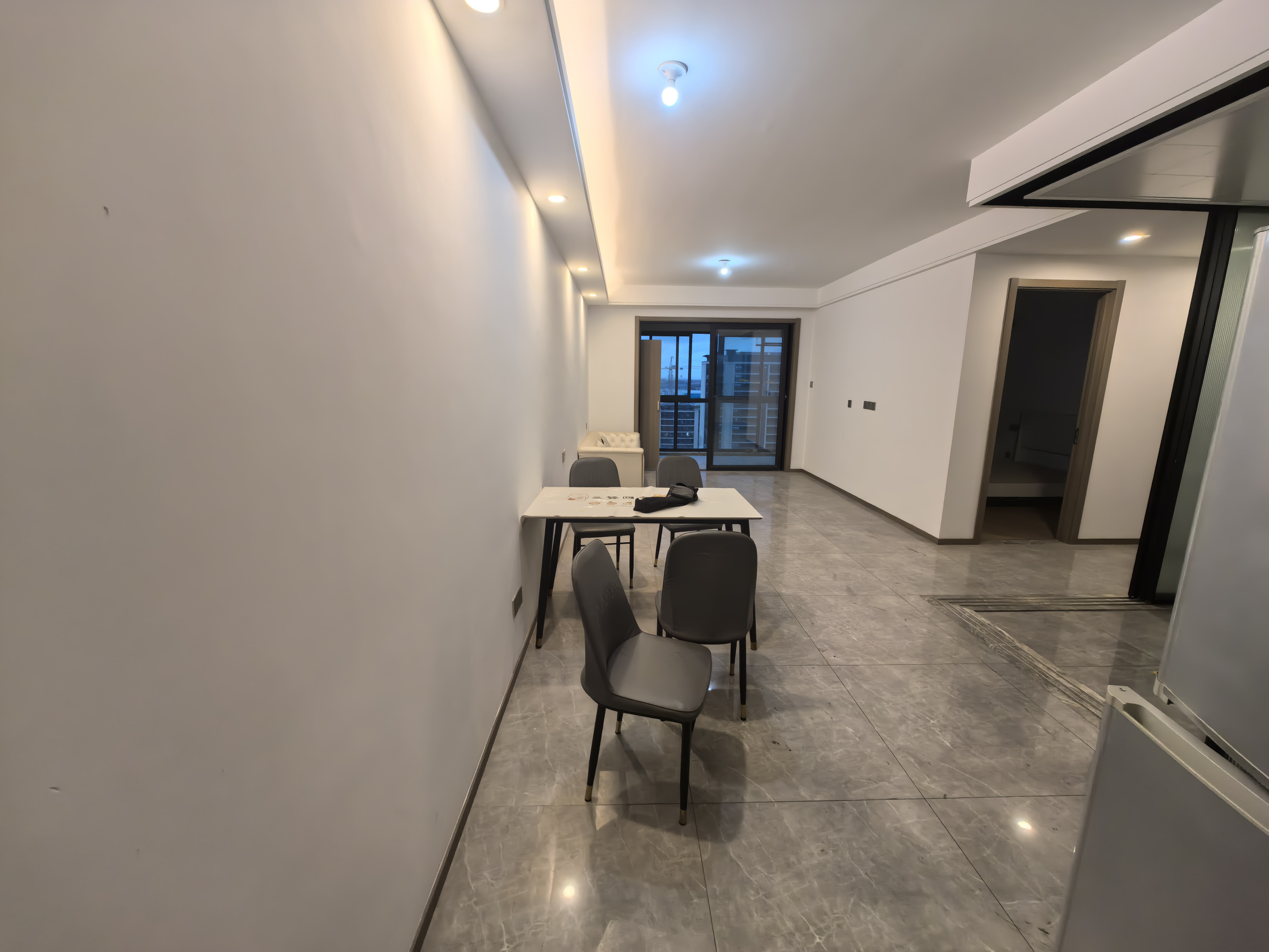 华禧铭苑 3室2厅1卫 93m&sup2;