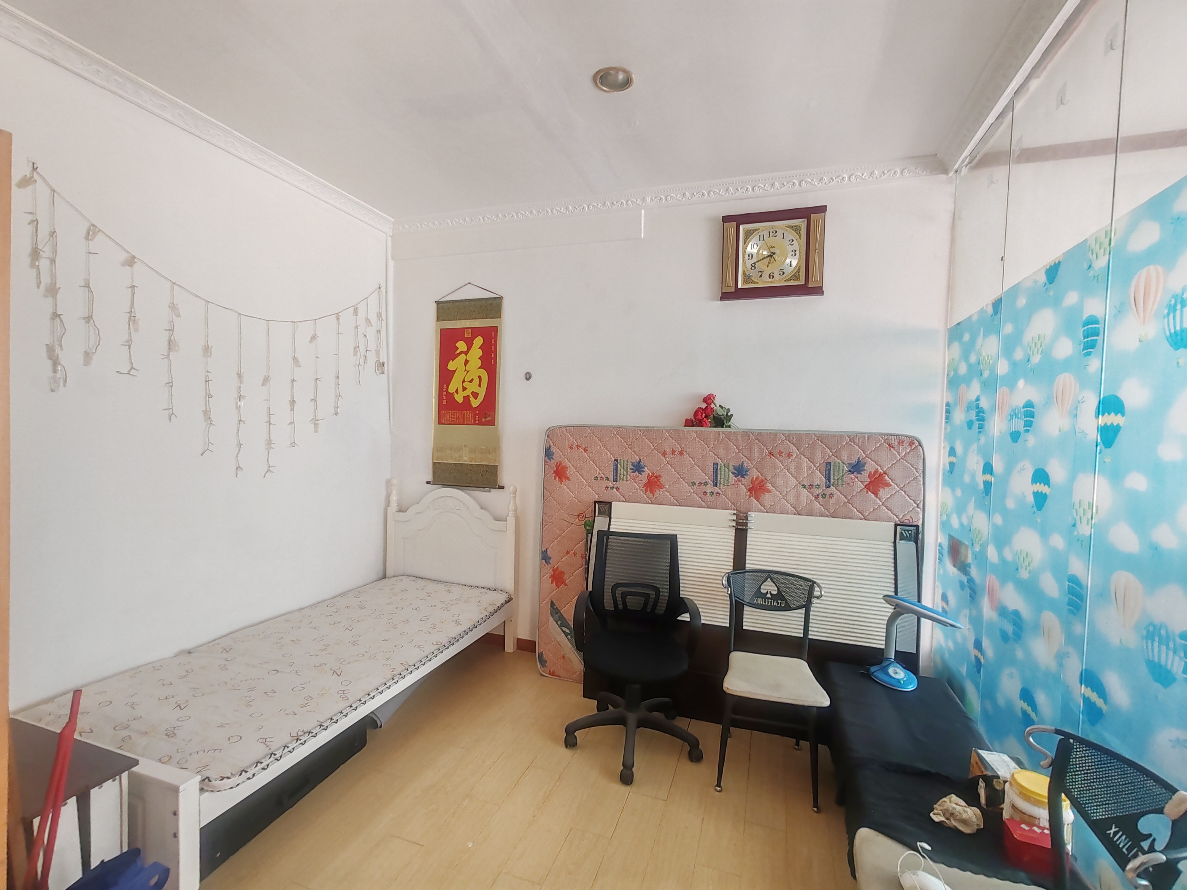 银河大厦 1室1厅1卫 60m&sup2;