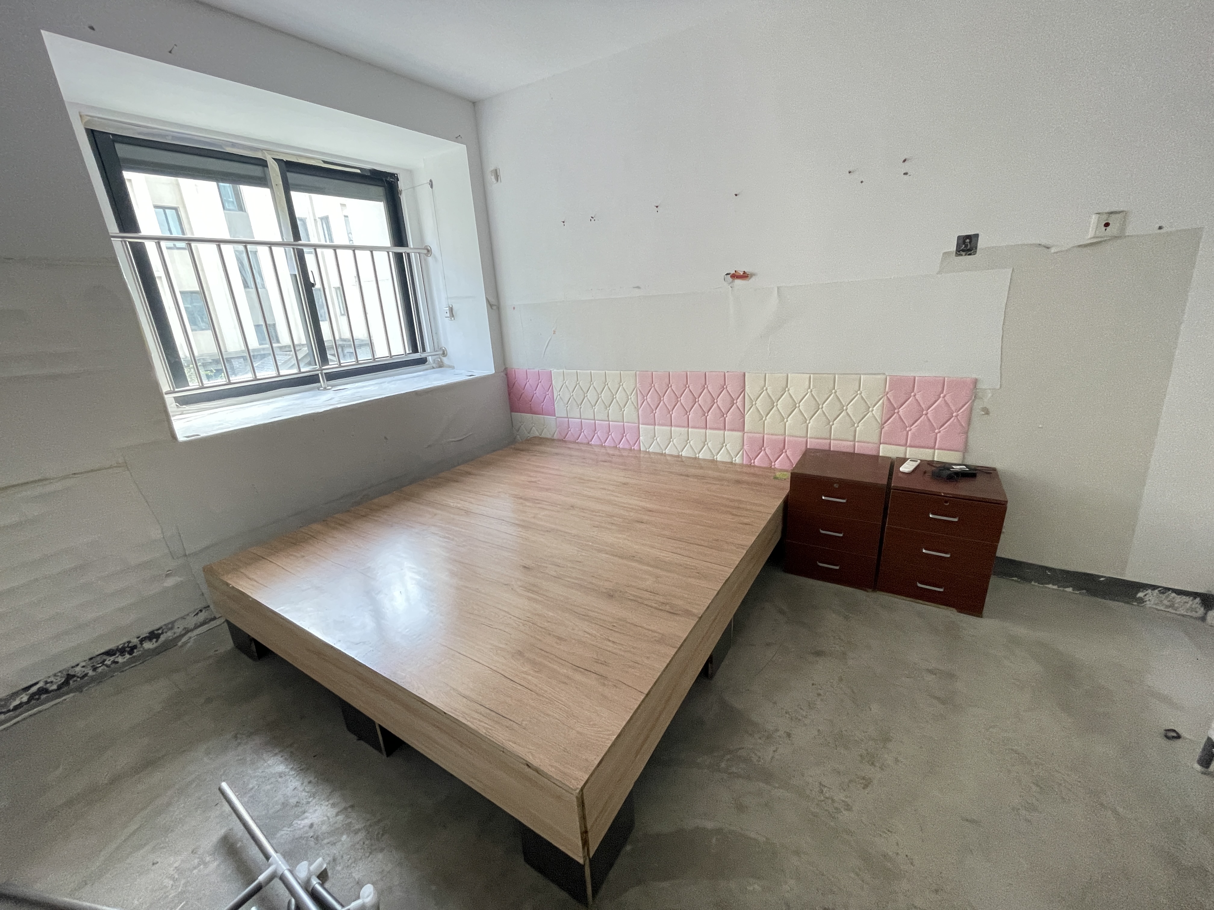陆洪小镇街区 2室1厅1卫 79m&sup2;
