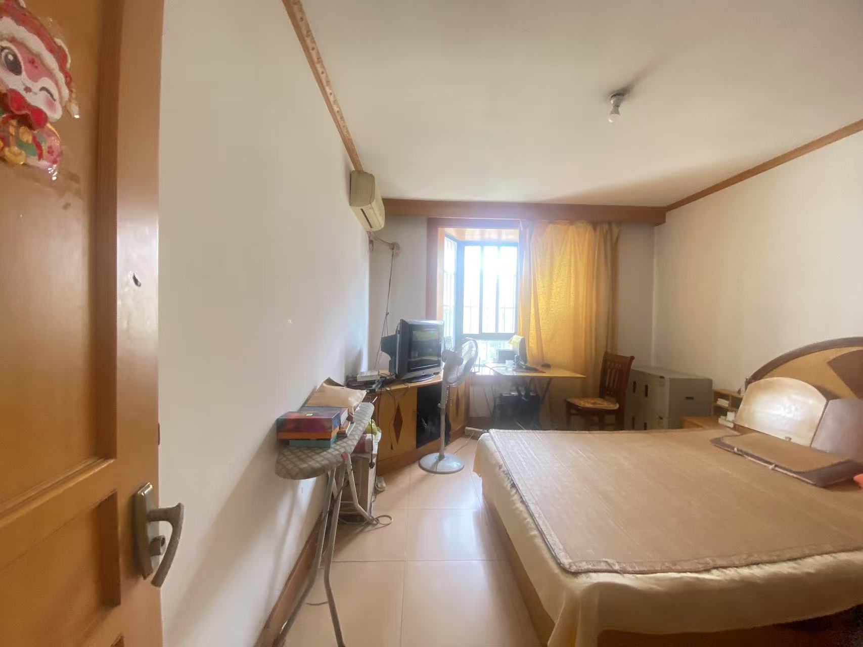 新建路新村(新建花苑) 4室2厅1卫 149m&sup2;