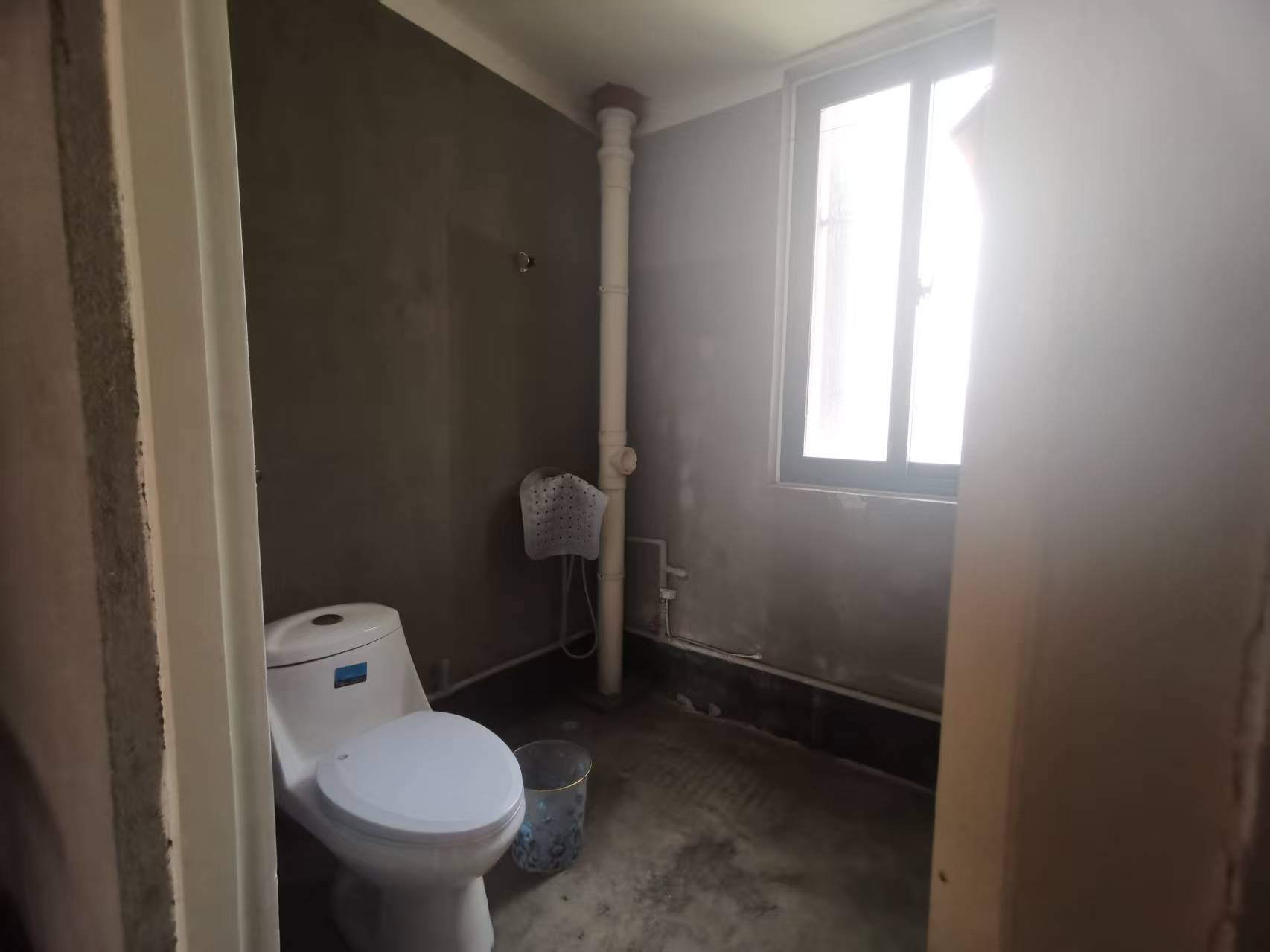 陆洪小镇街区 2室2厅1卫 89m&sup2;