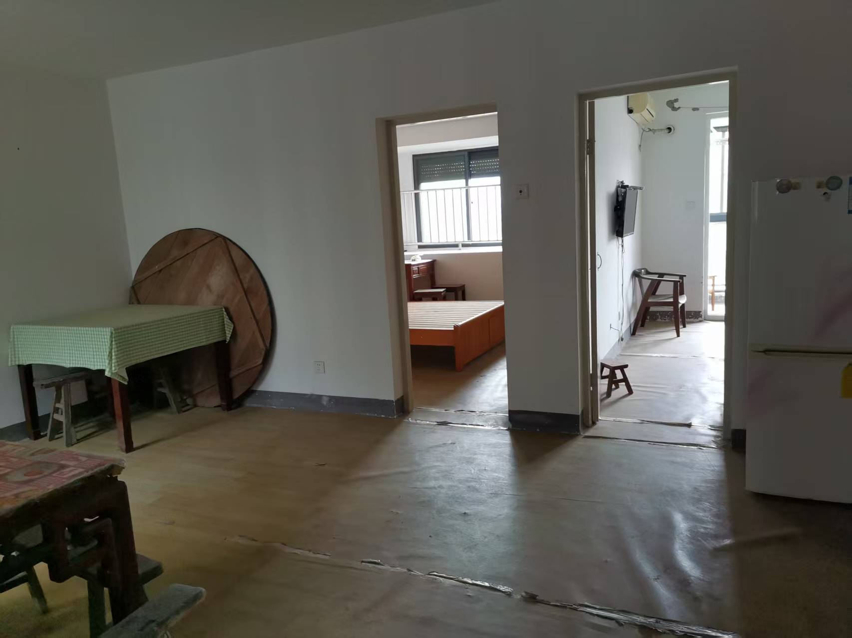 陆洪小镇街区 2室1厅1卫 90m&sup2;