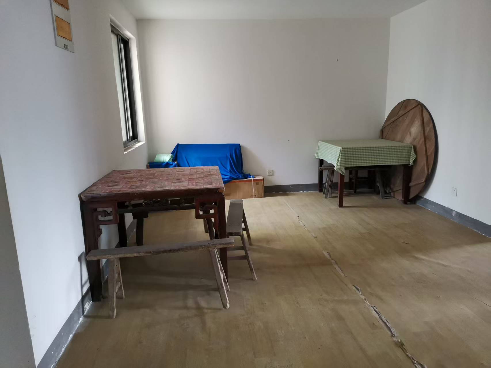 陆洪小镇街区 2室1厅1卫 90m&sup2;