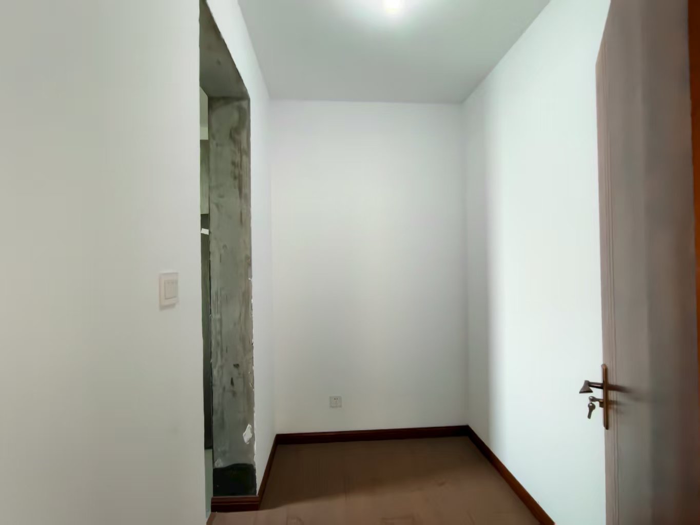 保利香槟国际 4室2厅2卫 153m&sup2;
