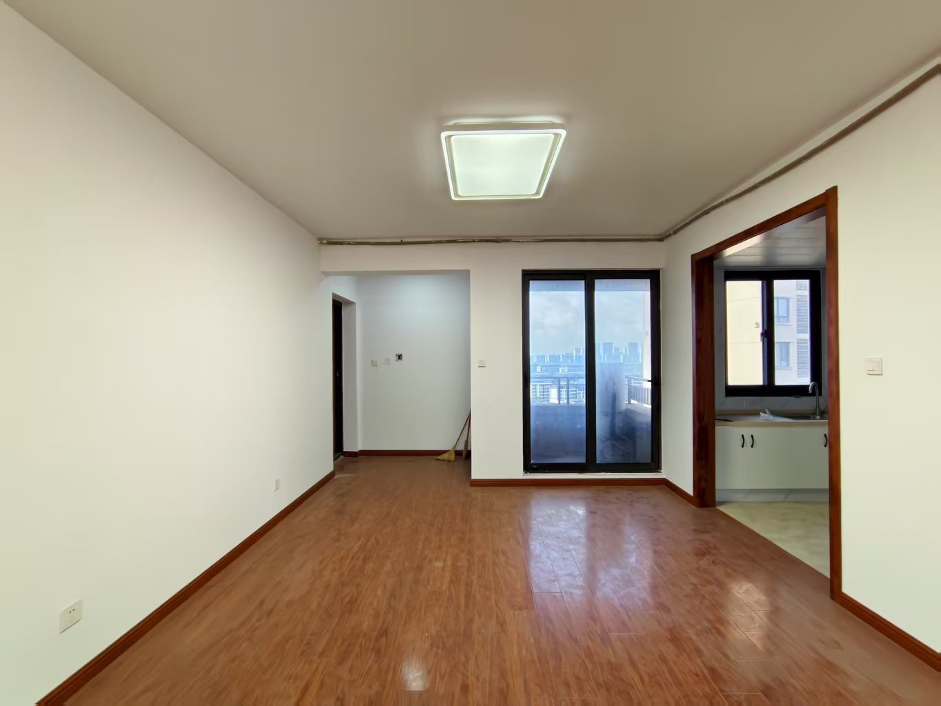 保利香槟国际 4室2厅2卫 153m&sup2;
