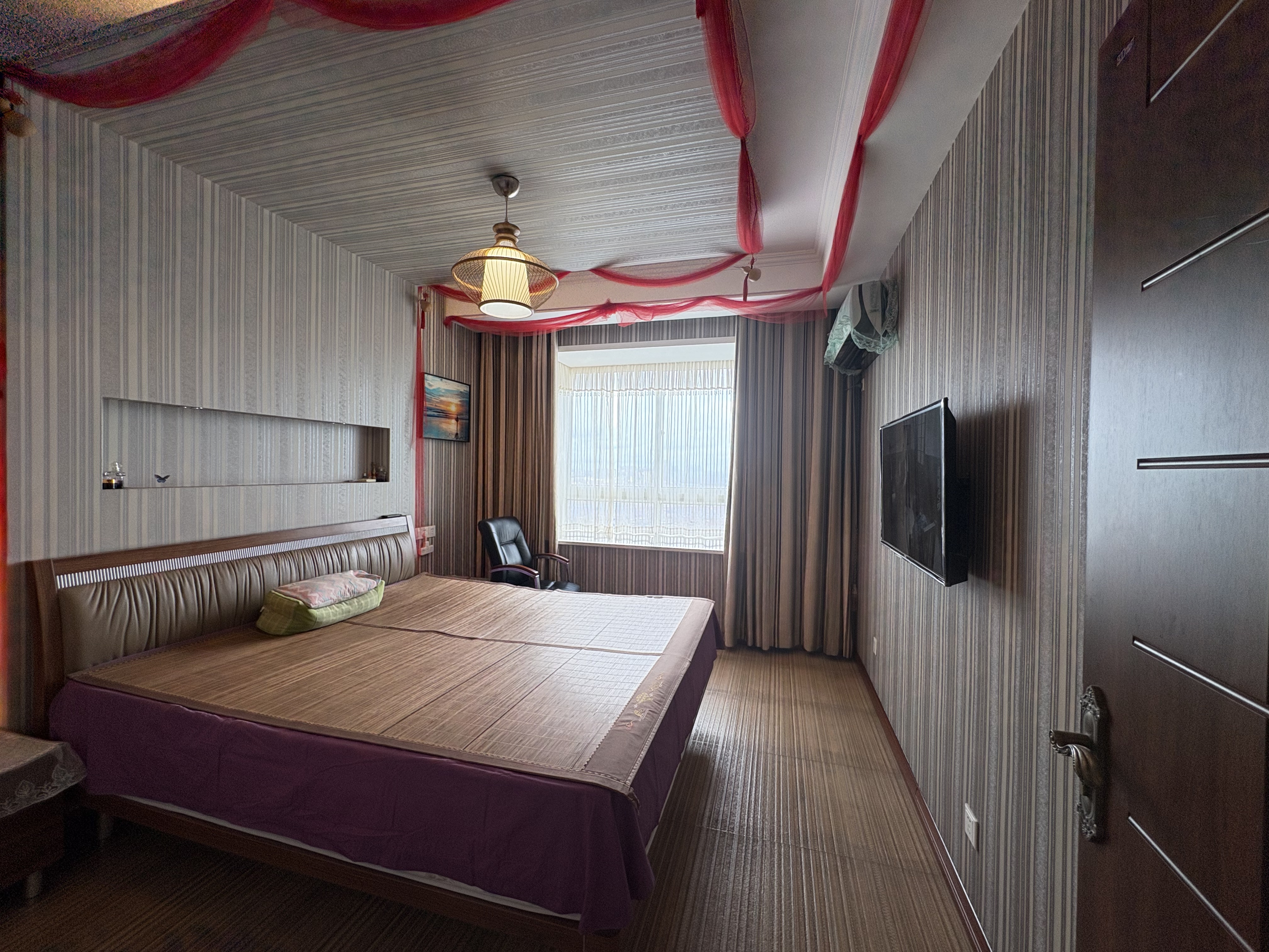 滨河人家 2室2厅2卫 154.00m&sup2;