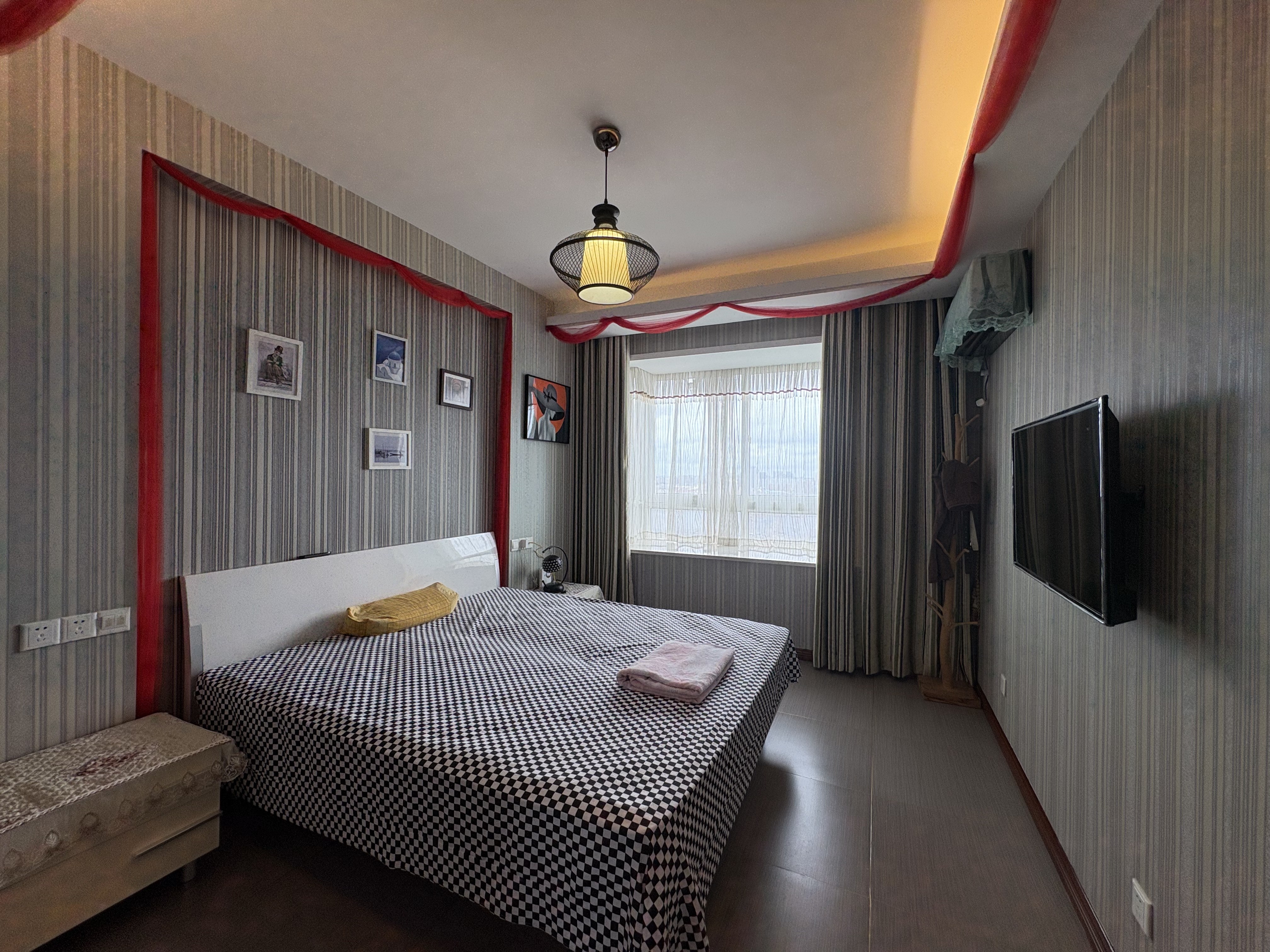 滨河人家 2室2厅2卫 154.00m&sup2;