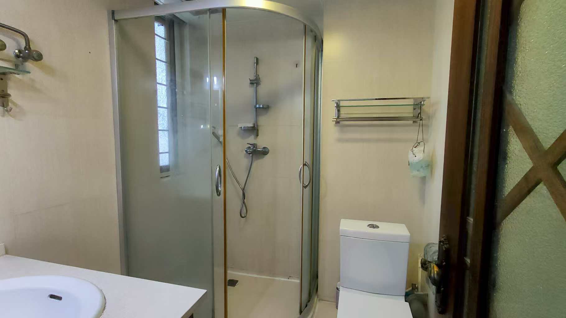 江海名苑南区 3室2厅2卫 165m&sup2;