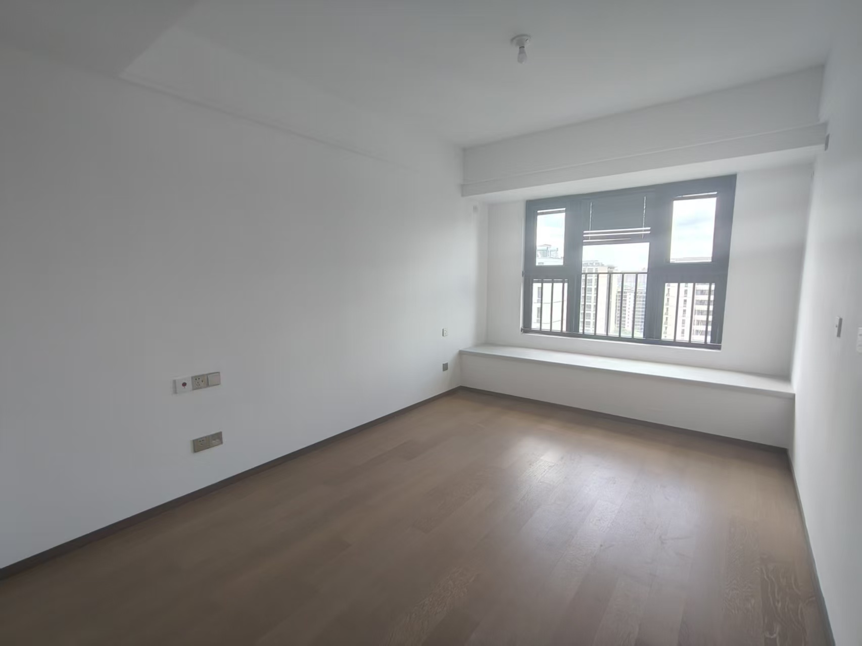 华禧铭苑 3室2厅1卫 96.00m&sup2;
