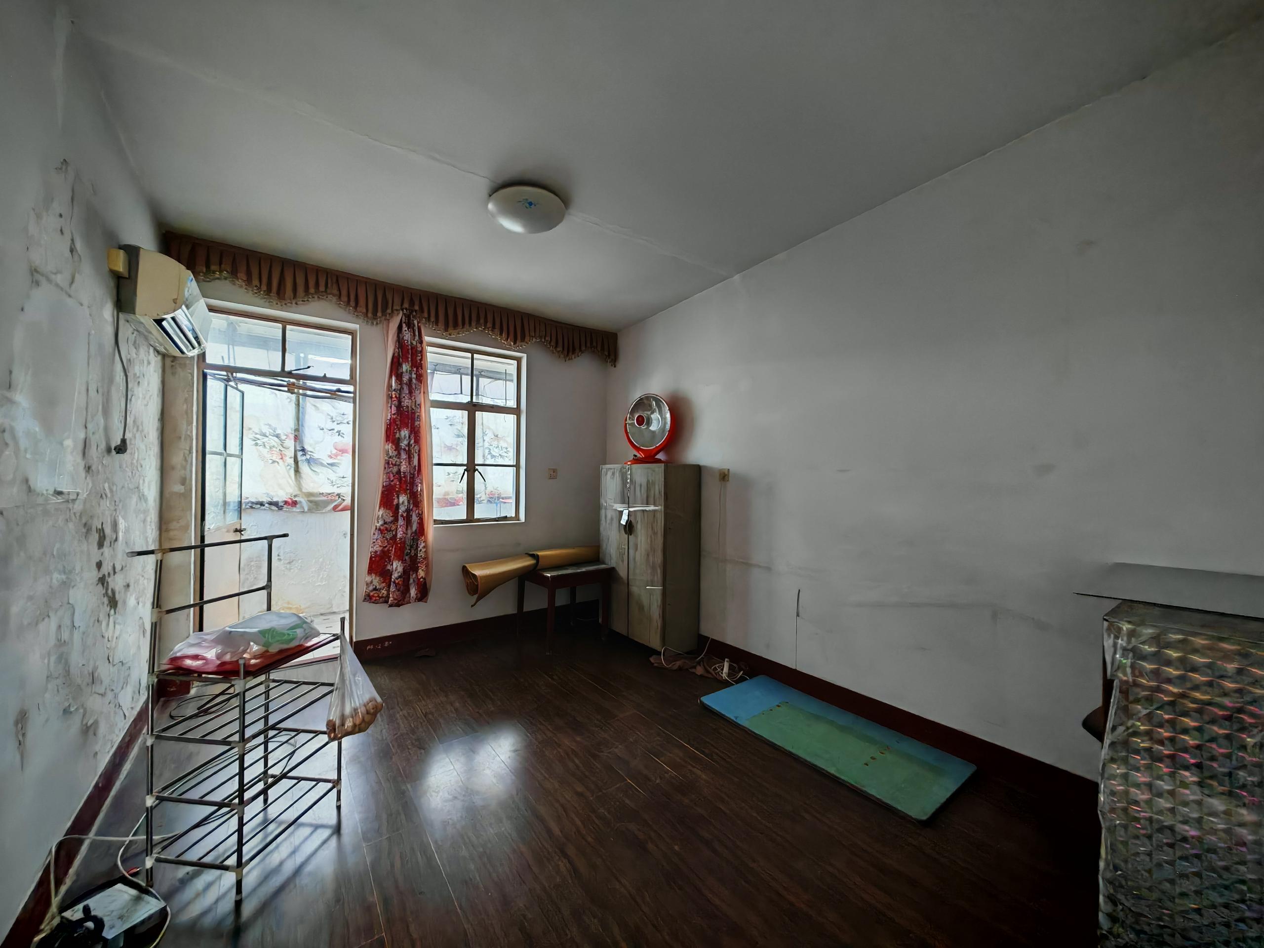 新桥北村 3室1厅1卫 72m&sup2;