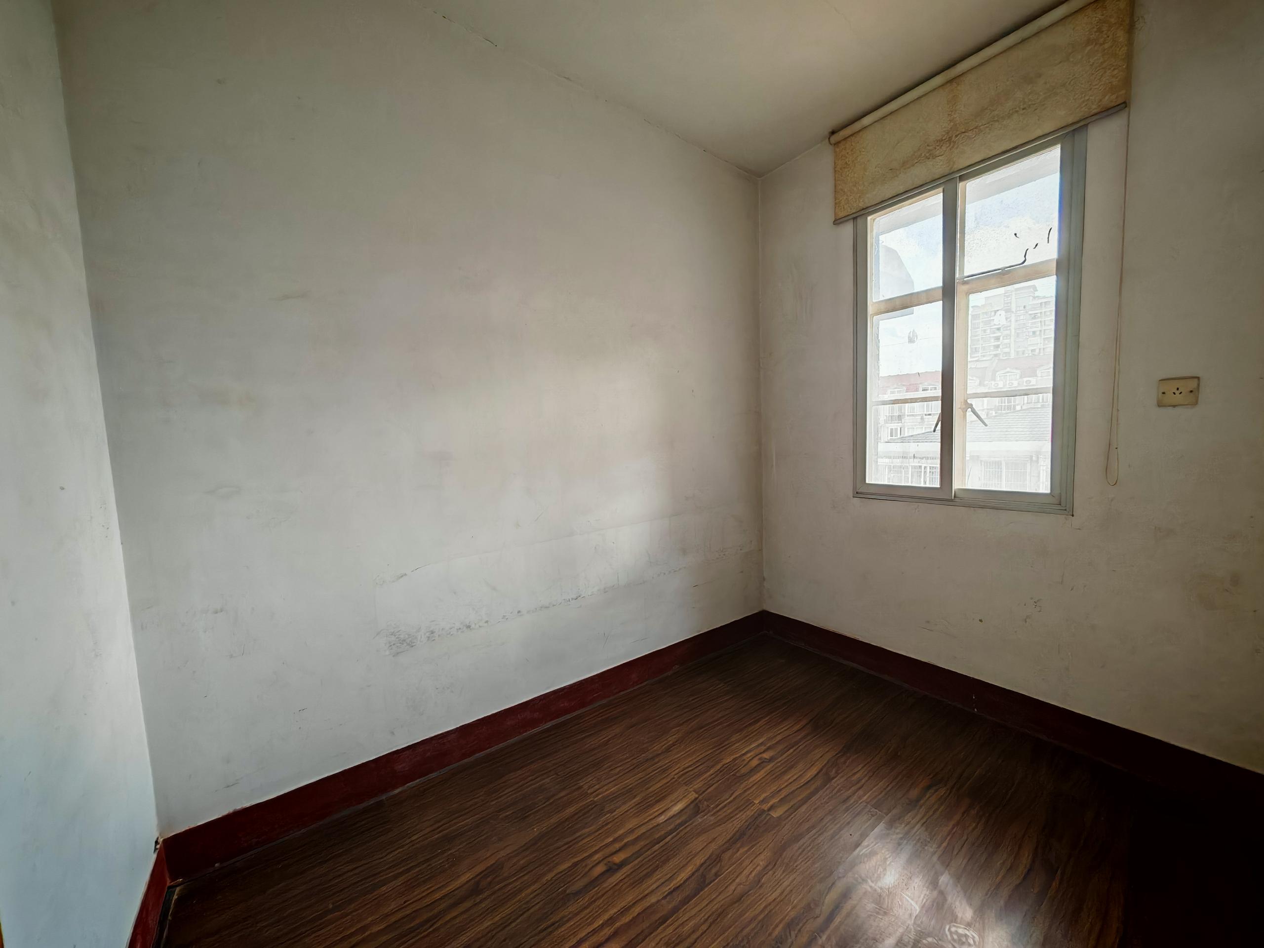 新桥北村 3室1厅1卫 72m&sup2;