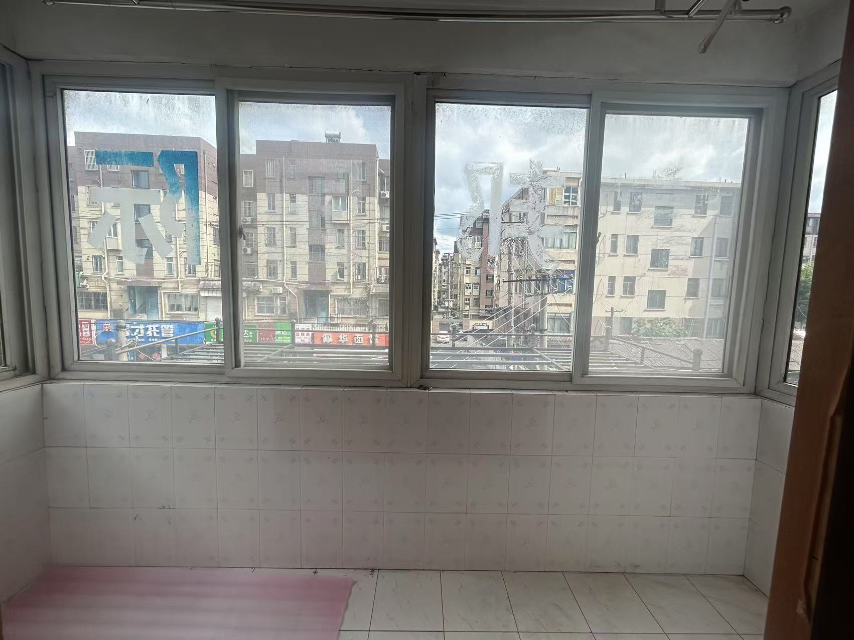 起凤街38号 1室1厅1卫 50m&sup2;