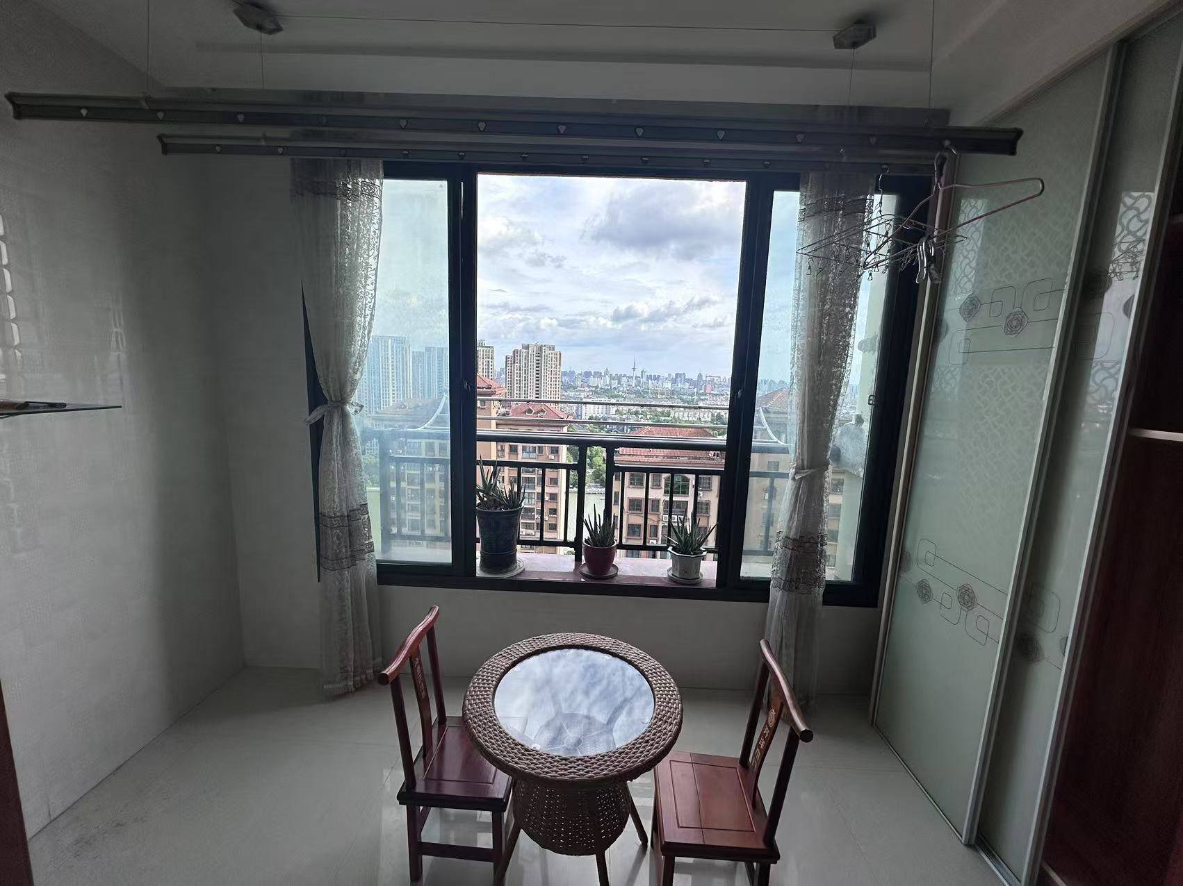华强城一期 2室2厅1卫 86m&sup2;