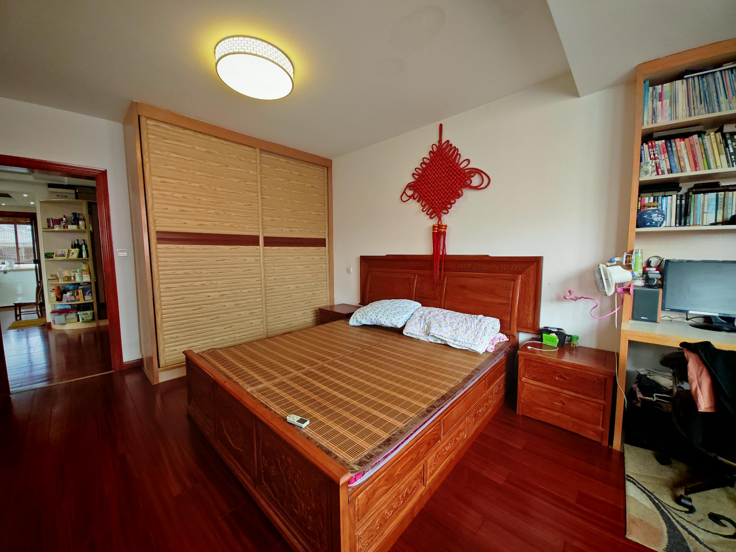 宝隆花园 2室2厅1卫 86.5m&sup2;