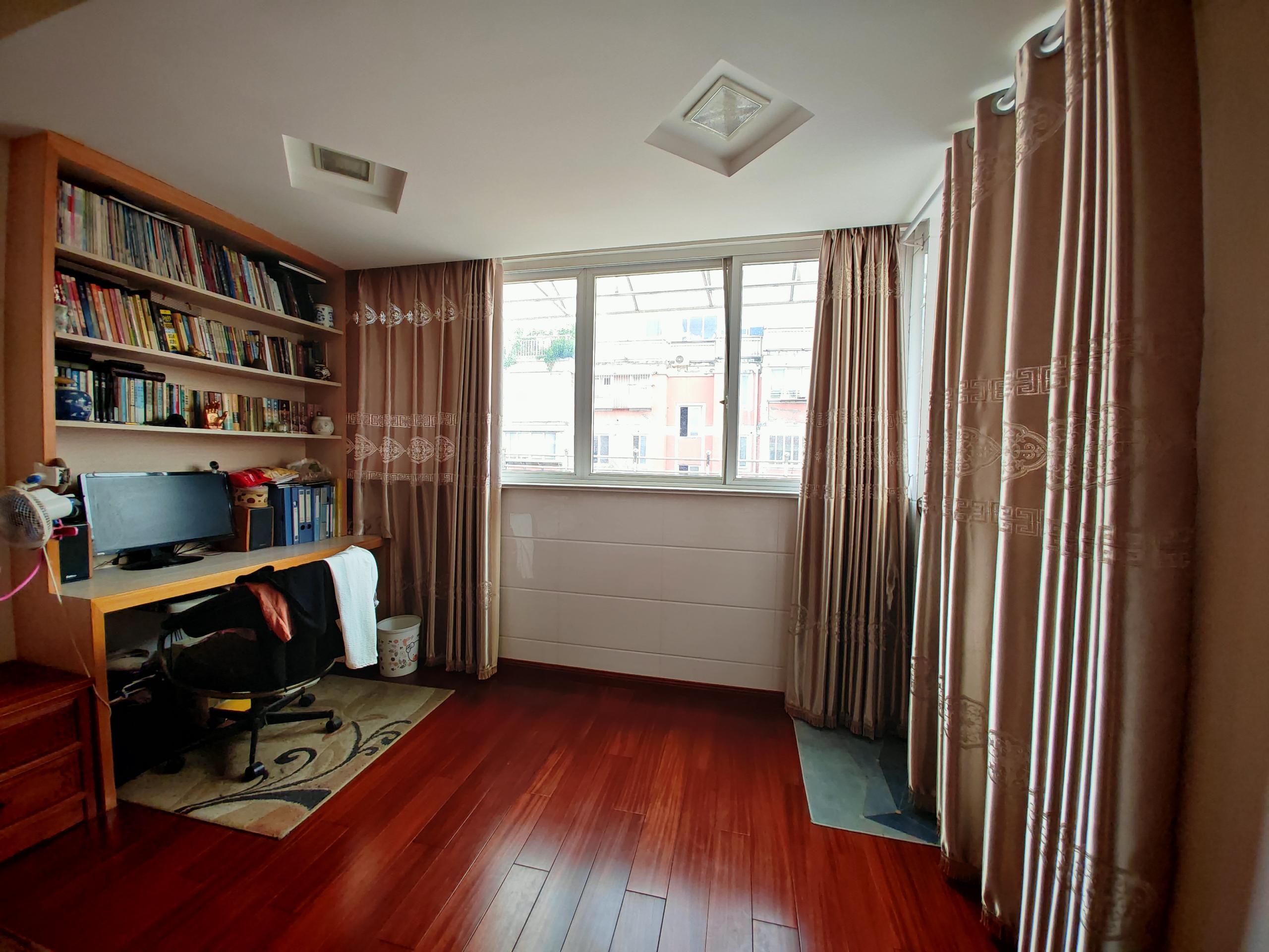 宝隆花园 2室2厅1卫 86.5m&sup2;