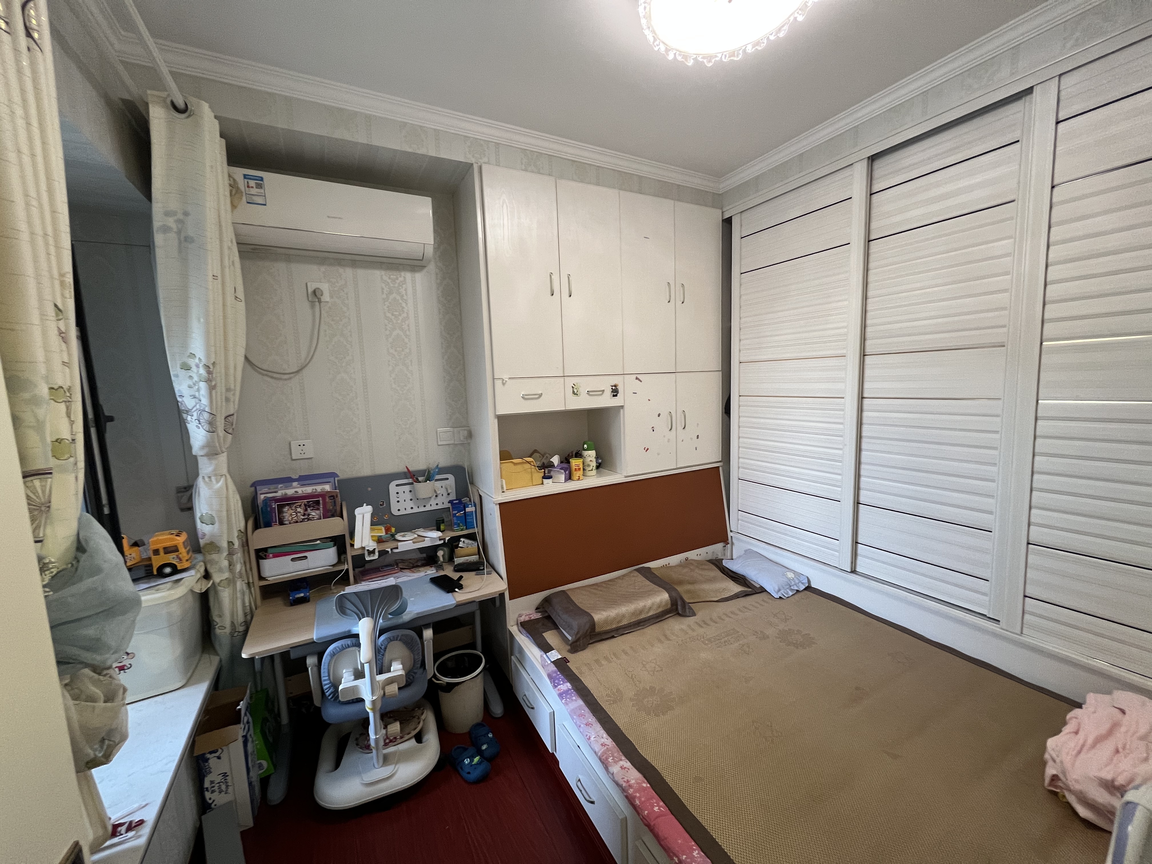 南山国际社区 2室2厅1卫 87m&sup2;