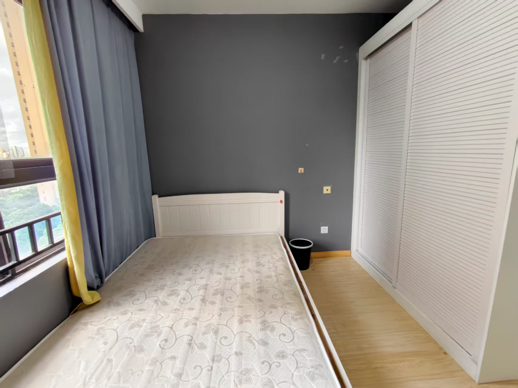 保利香槟国际 3室2厅2卫 130m&sup2;