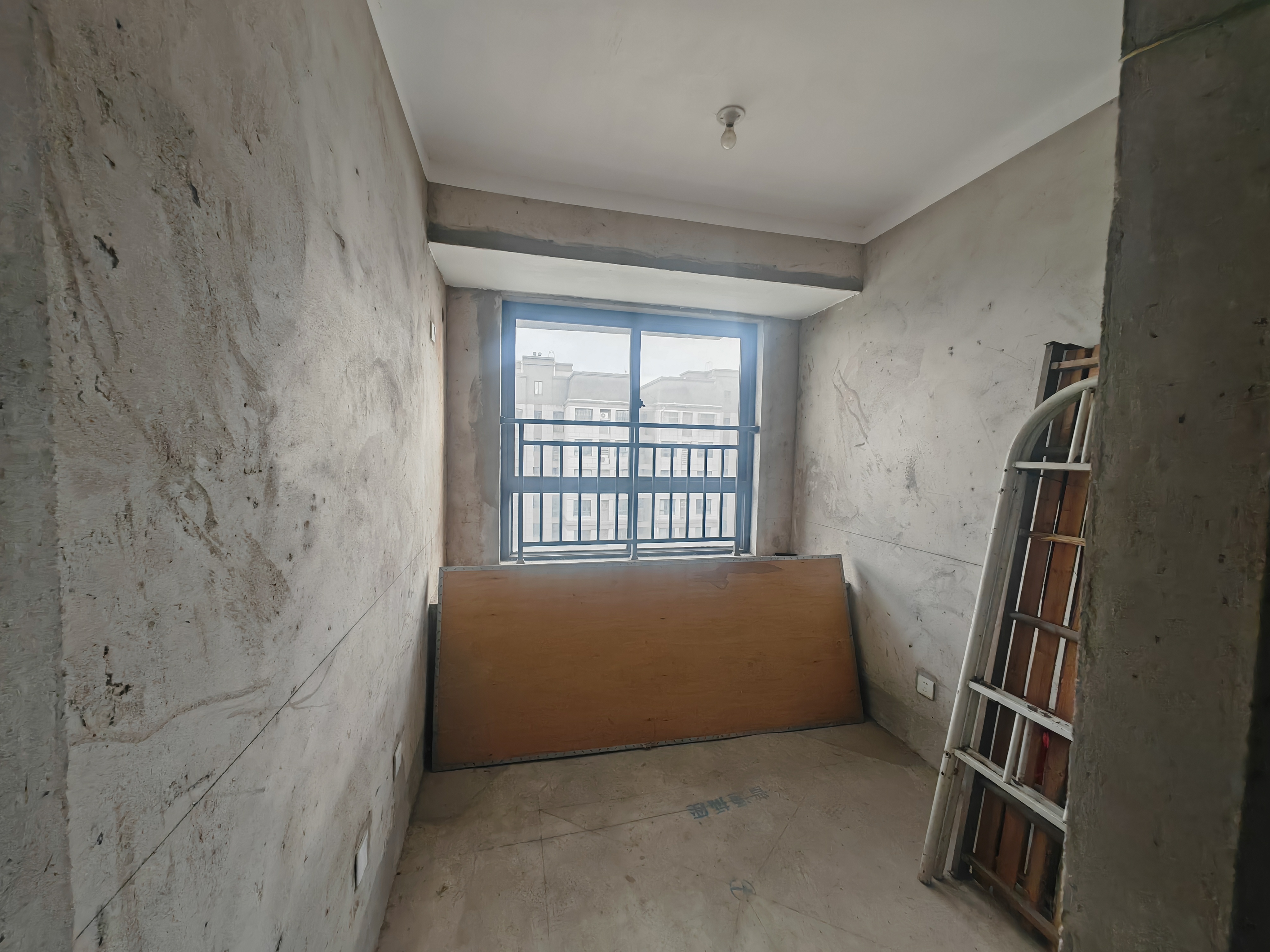 星源名苑 4室2厅2卫 142.00m&sup2;