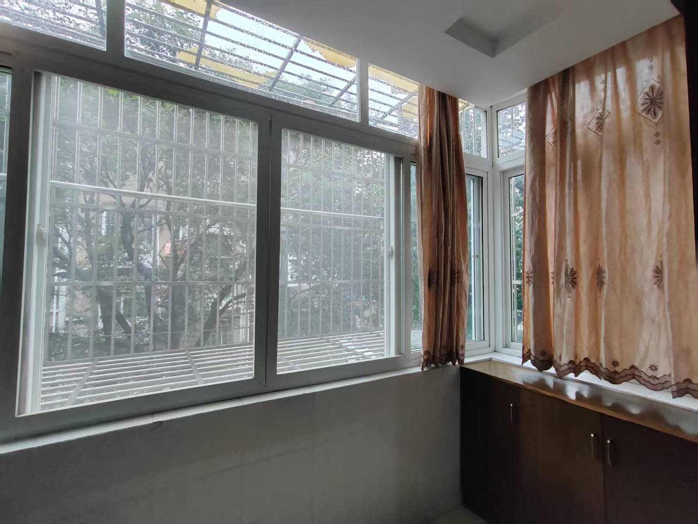 新建路新村(新建花苑) 3室1厅1卫 105.00m&sup2;