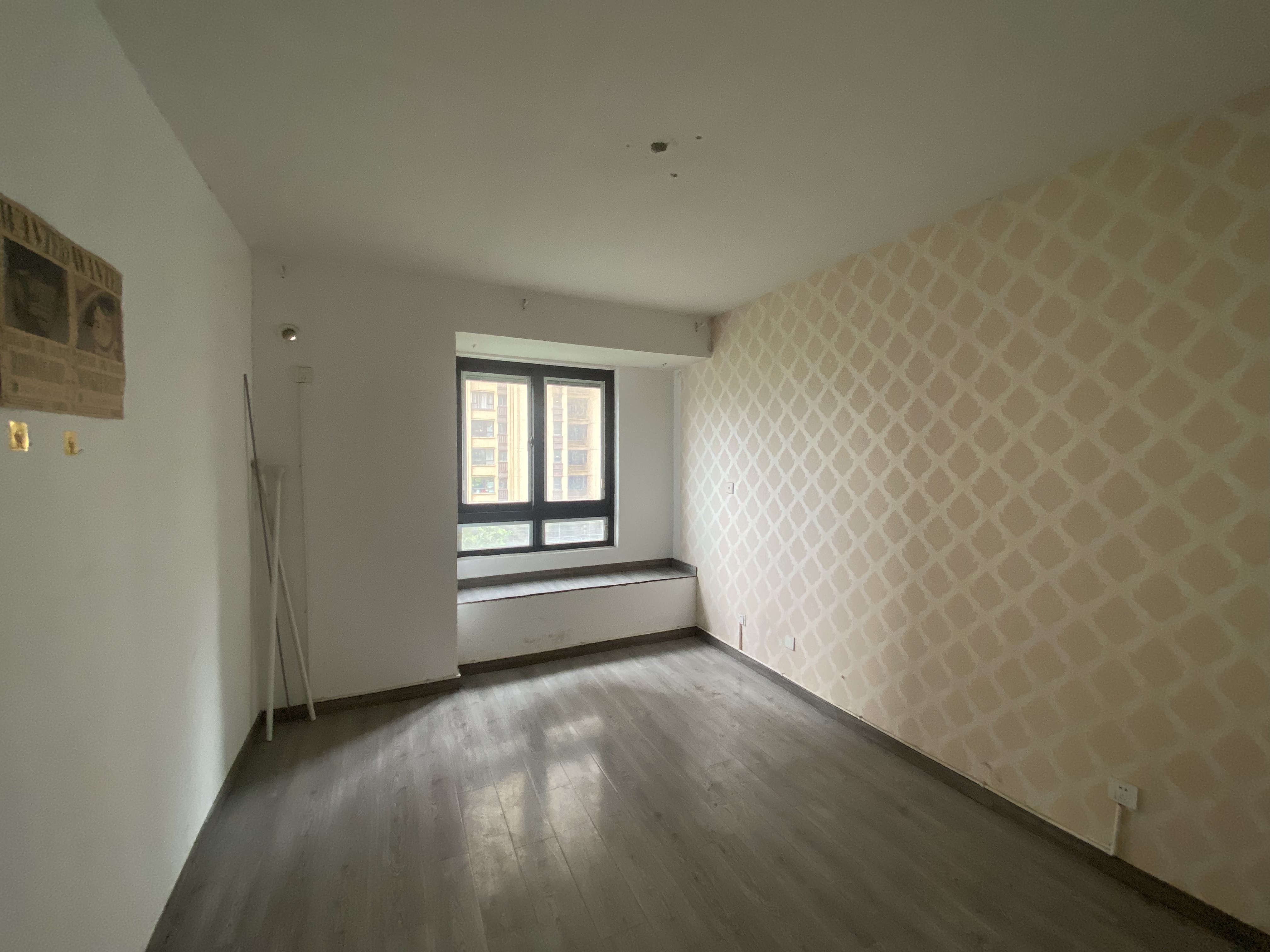 保利香槟国际 4室1厅1卫 100.79m&sup2;